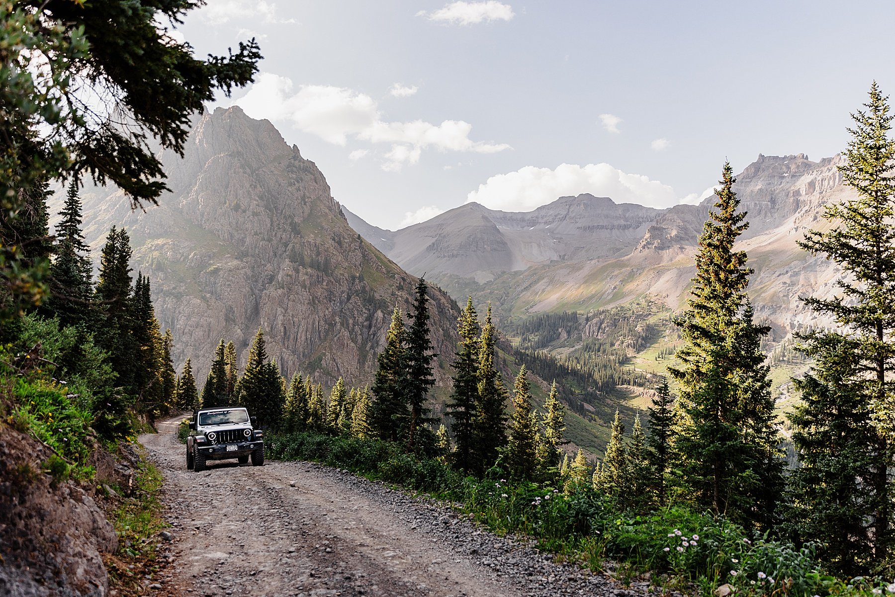 Ouray-Jeep-Elopement-in-Colorado_0049.jpg