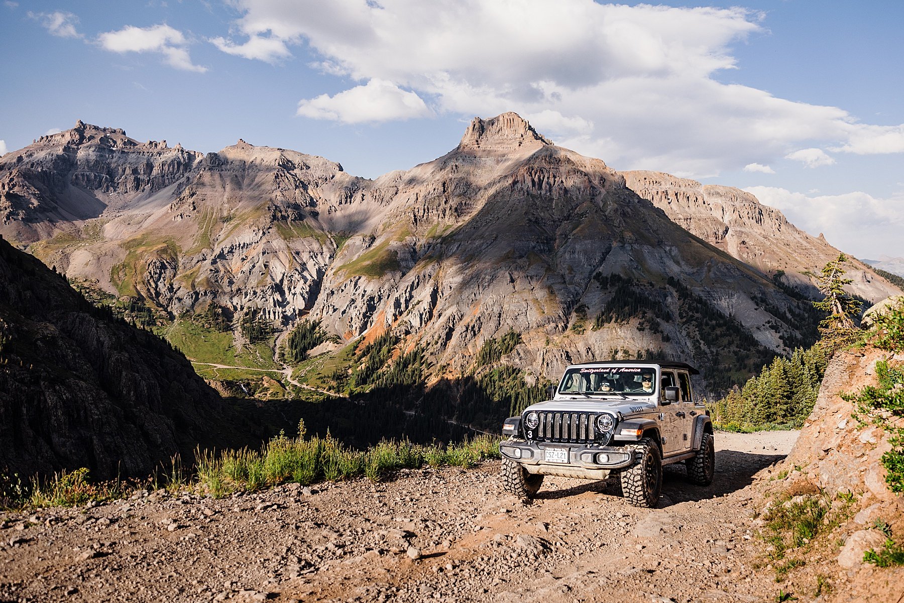 Ouray-Jeep-Elopement-in-Colorado_0051.jpg