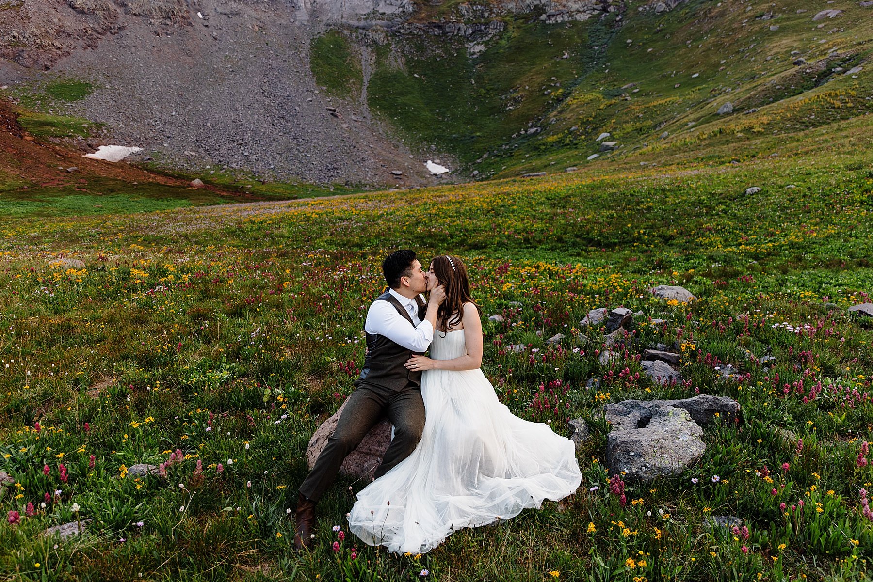 Ouray-Jeep-Elopement-in-Colorado_0082.jpg