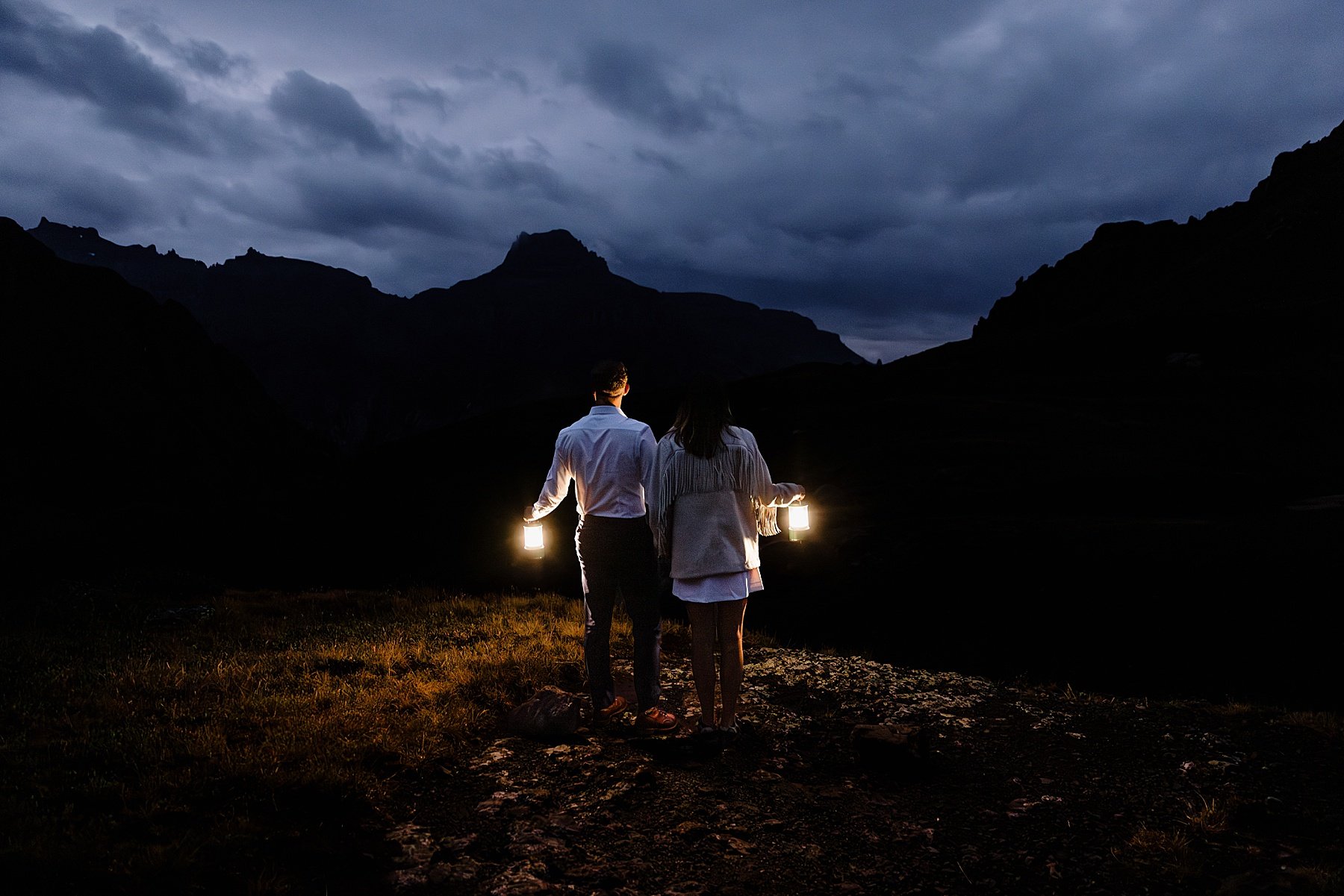 Sunrise-Ouray-Jeep-Elopement-in-Colorado_0002.jpg