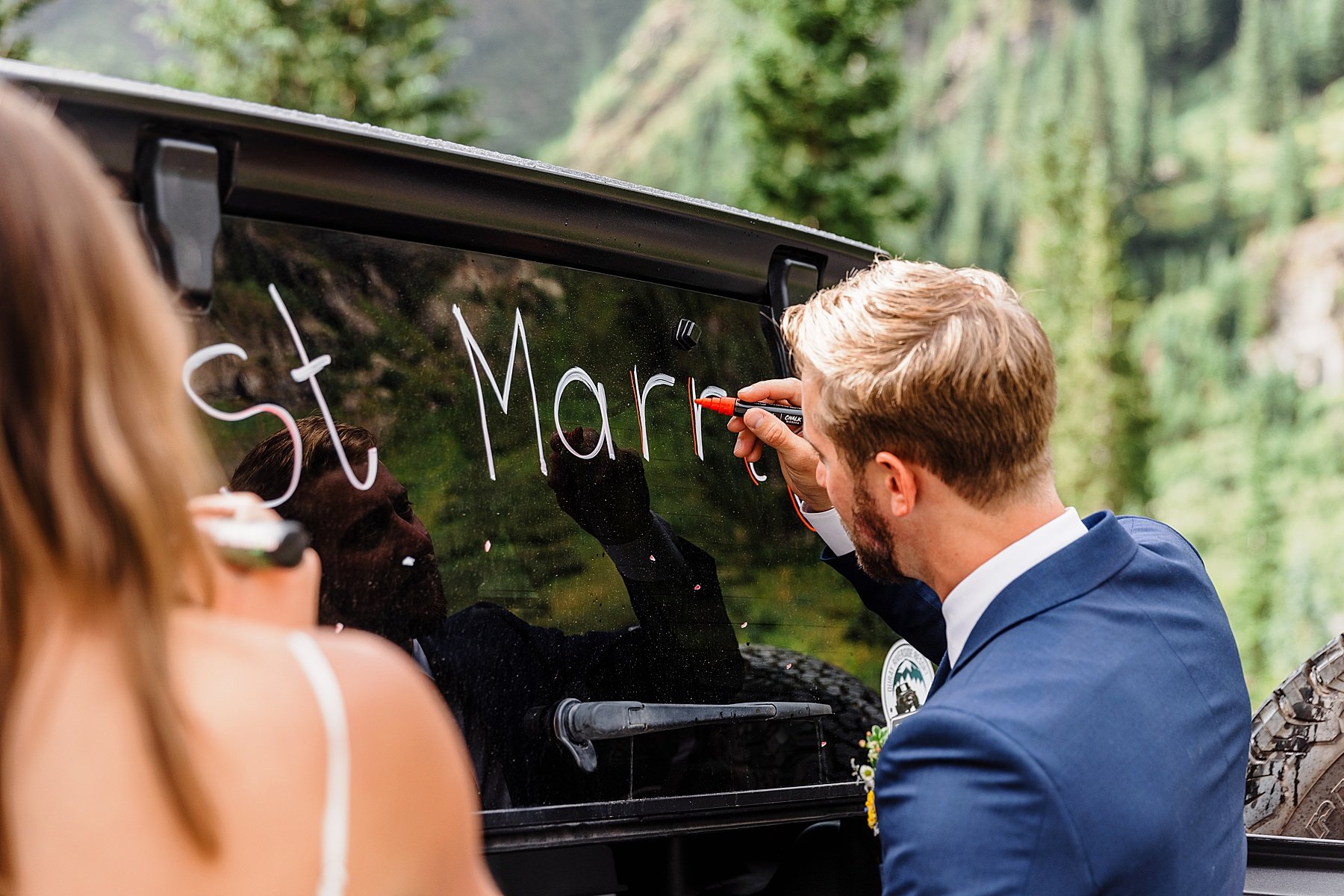 Sunrise-Ouray-Jeep-Elopement-in-Colorado_0051.jpg