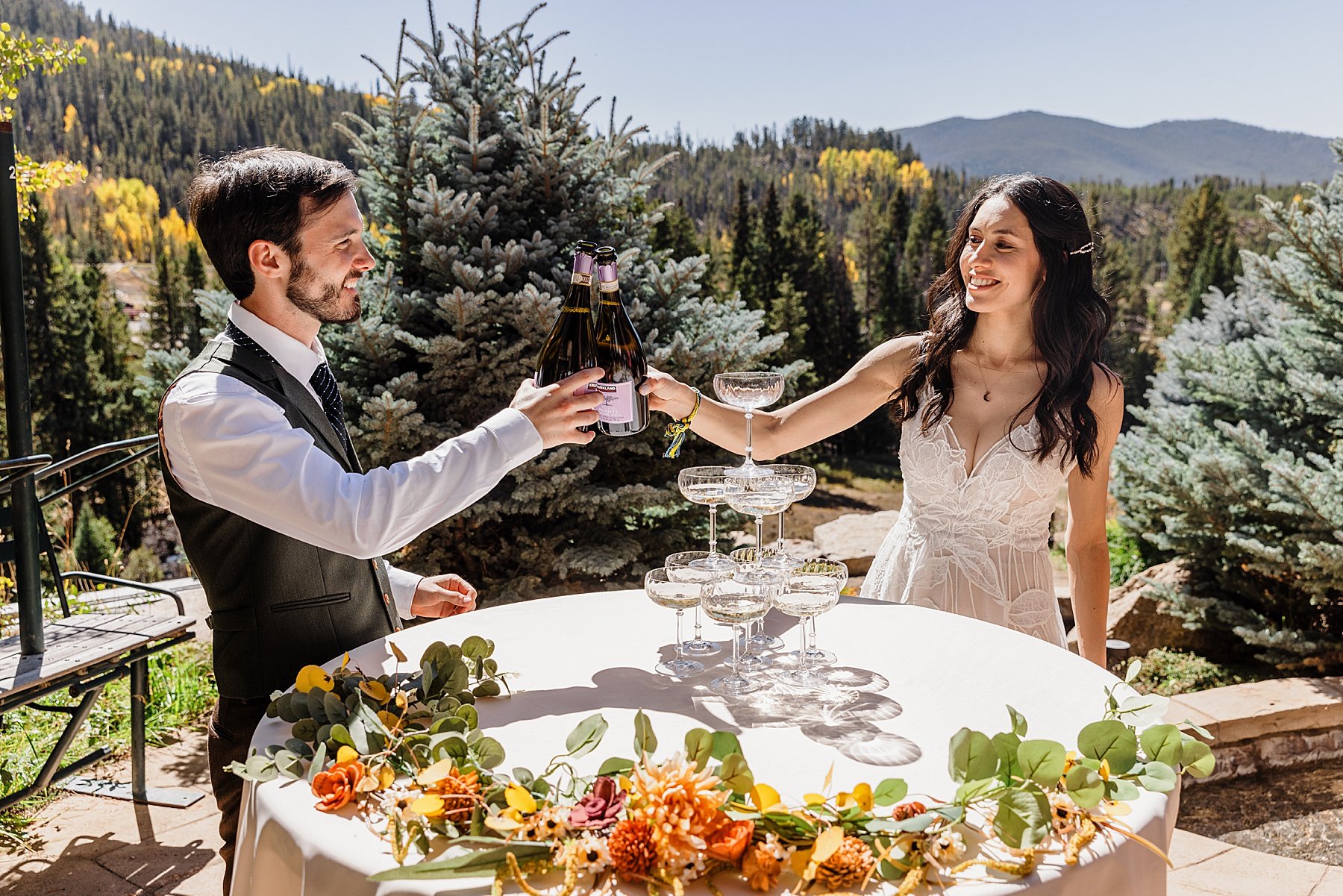 Fall-Sapphire-Point-Elopement-in-Breckenridge-Colorado_0060.jpg