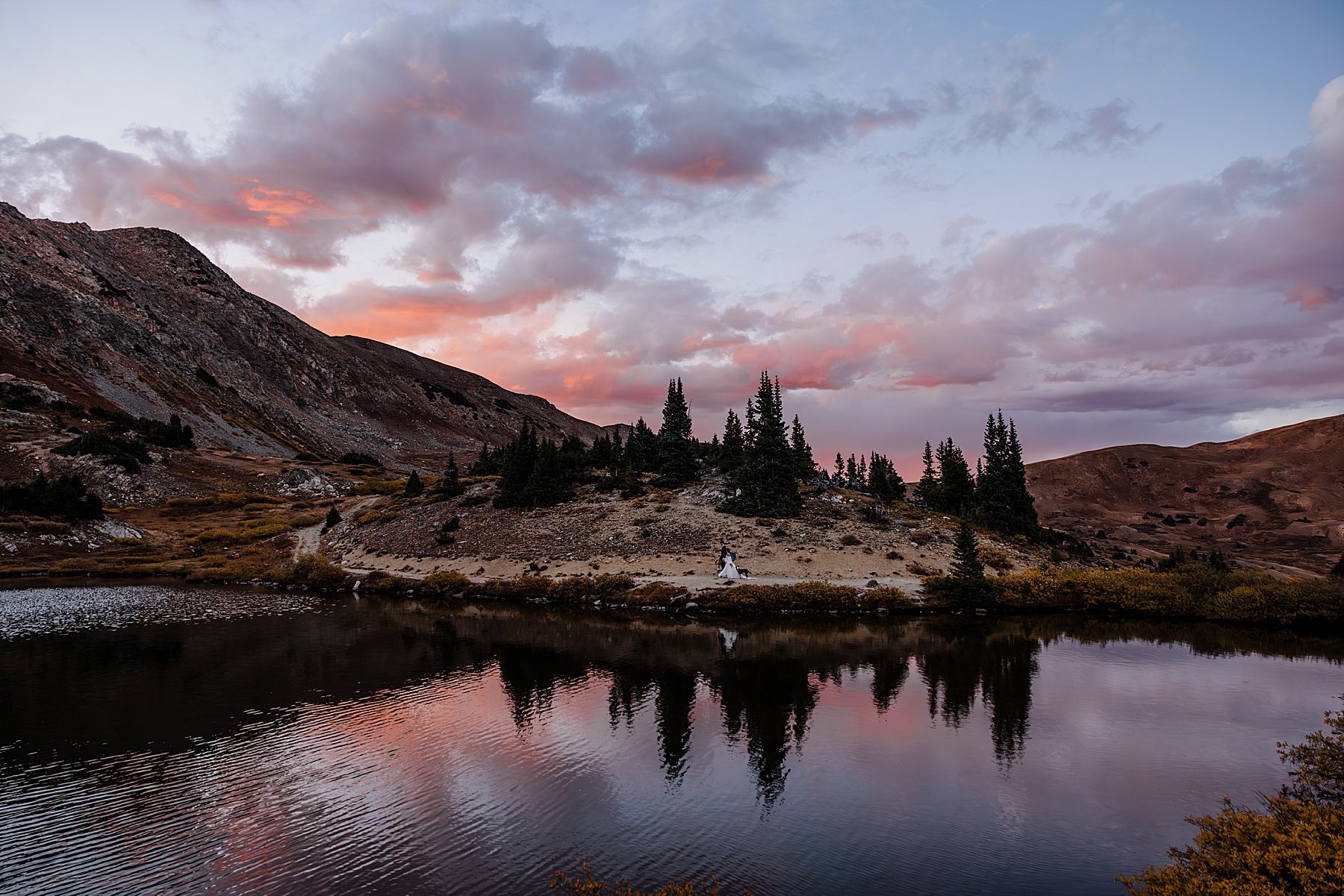 Fall-colors-elopement-in-colorado078.jpg