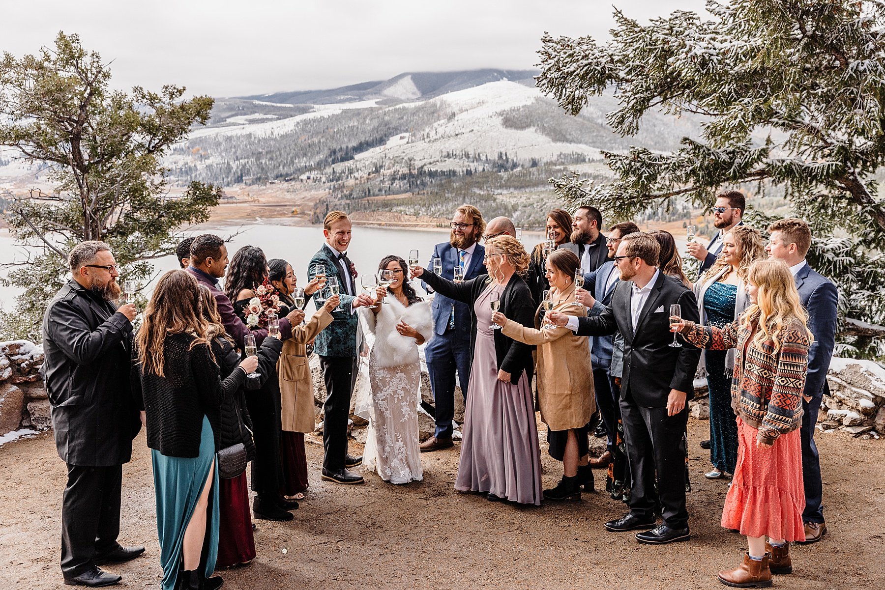 Snowy-Sapphire-Point-Elopement-in-Breckenridge-Colorado_0028.jpg