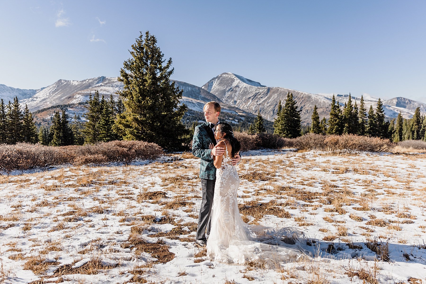 Snowy-Sapphire-Point-Elopement-in-Breckenridge-Colorado_0045.jpg