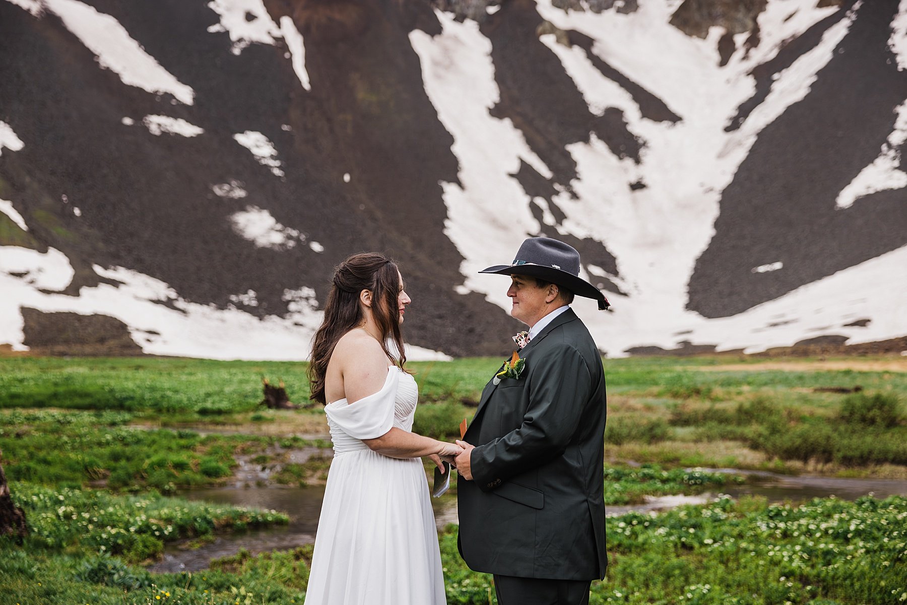 LGBTQ-Elopement-in-Durango-Colorado_0010.jpg