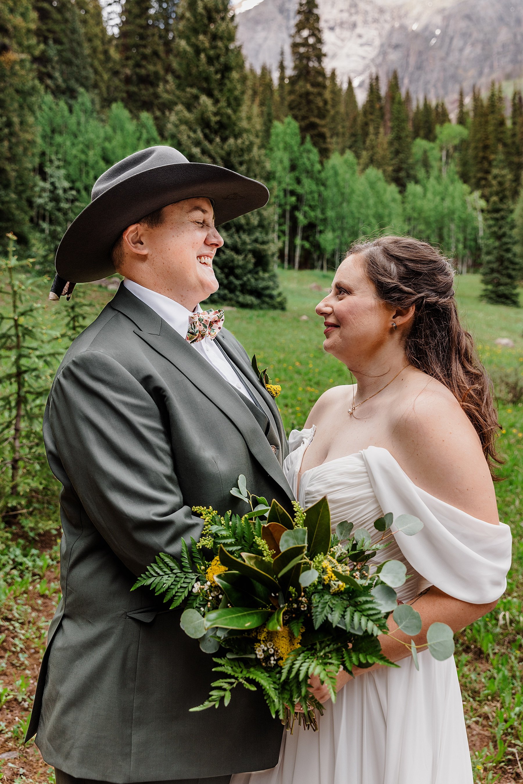 LGBTQ-Elopement-in-Durango-Colorado_0034.jpg
