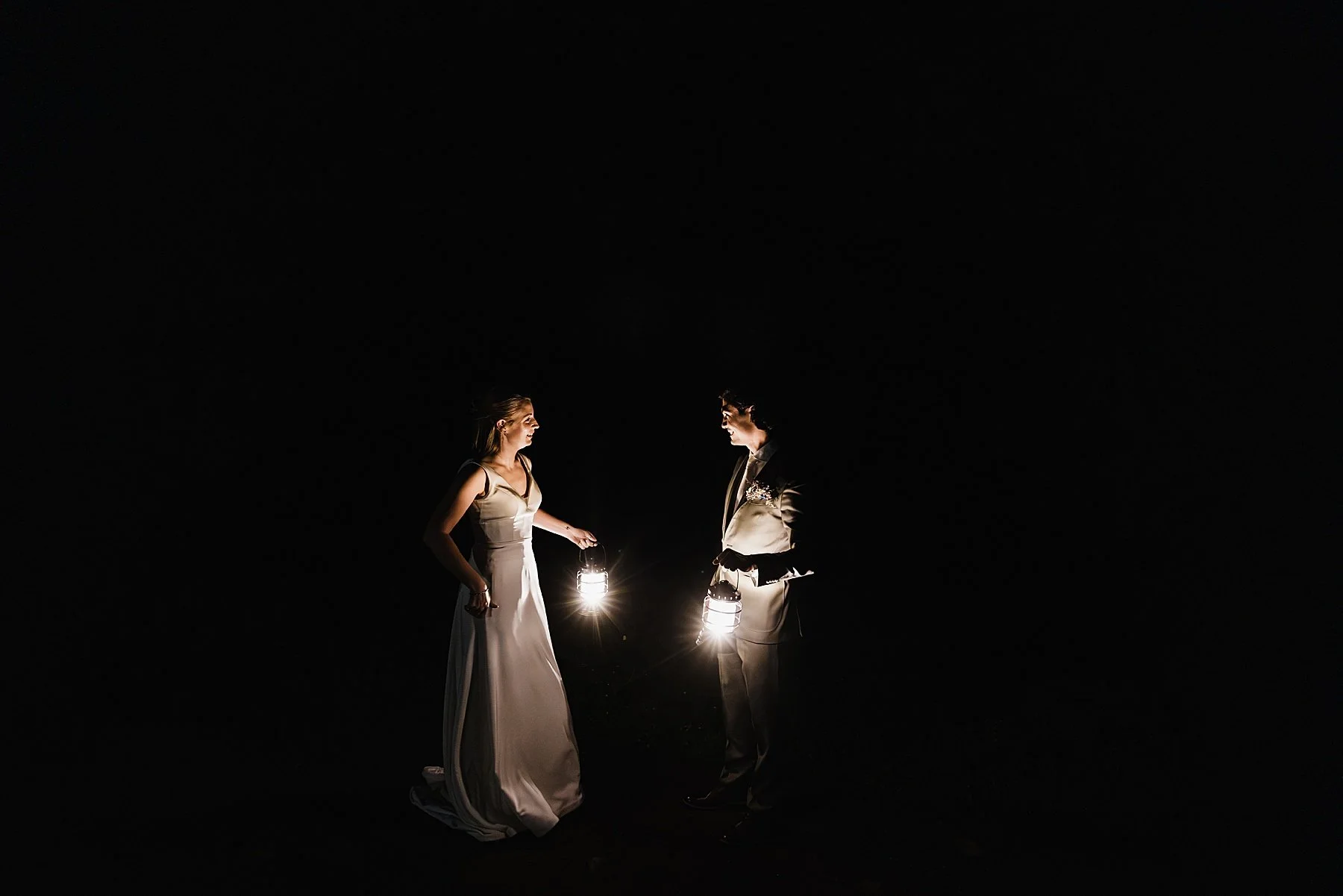 Breckenridge-Airbnb-Elopement-in-Colorado_0002.jpg