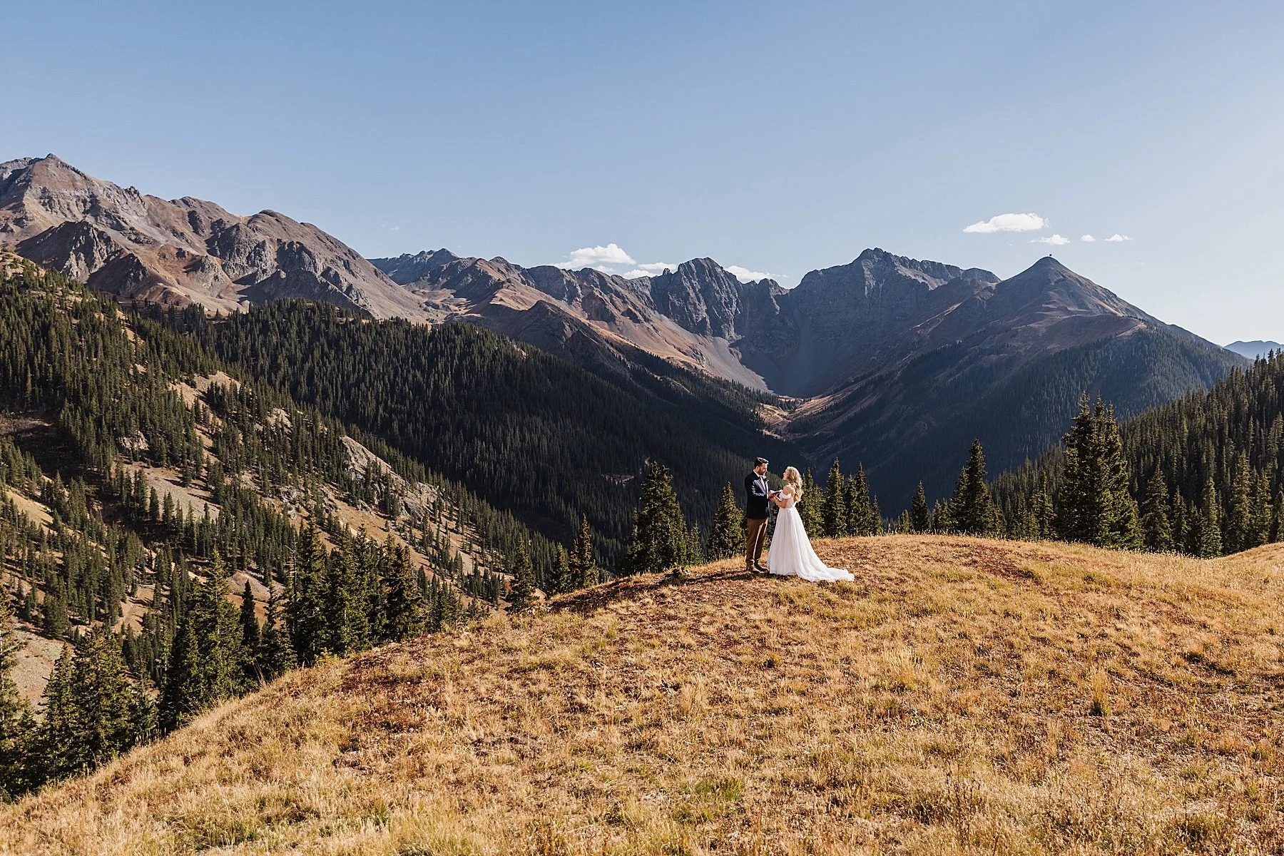 Fall-Ouray-Off-Road-Elopement-in-Colorado_0020.jpg