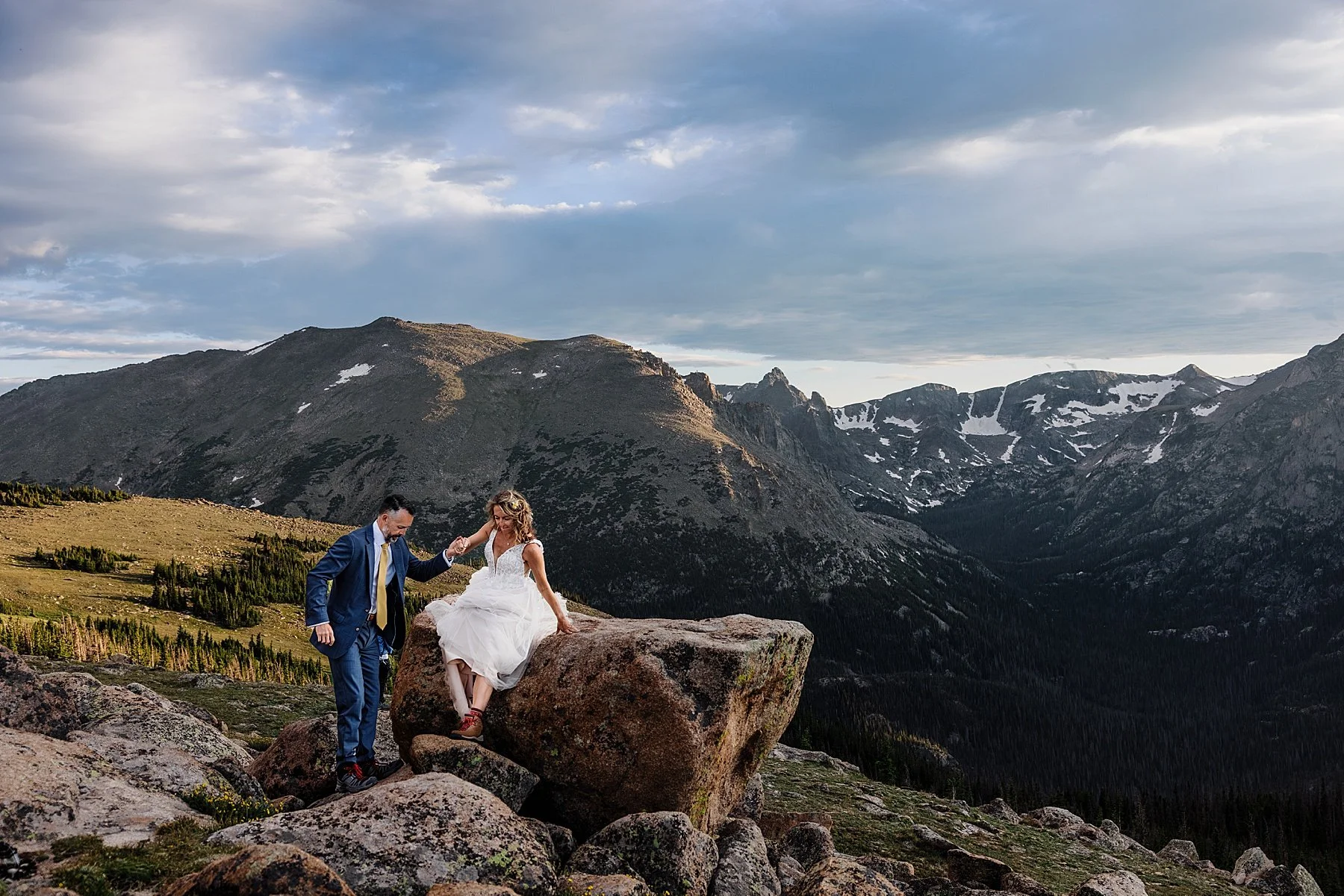 Sunrise-to-sunset-elopement-in-rocky-mountain-national-park_0104.jpg