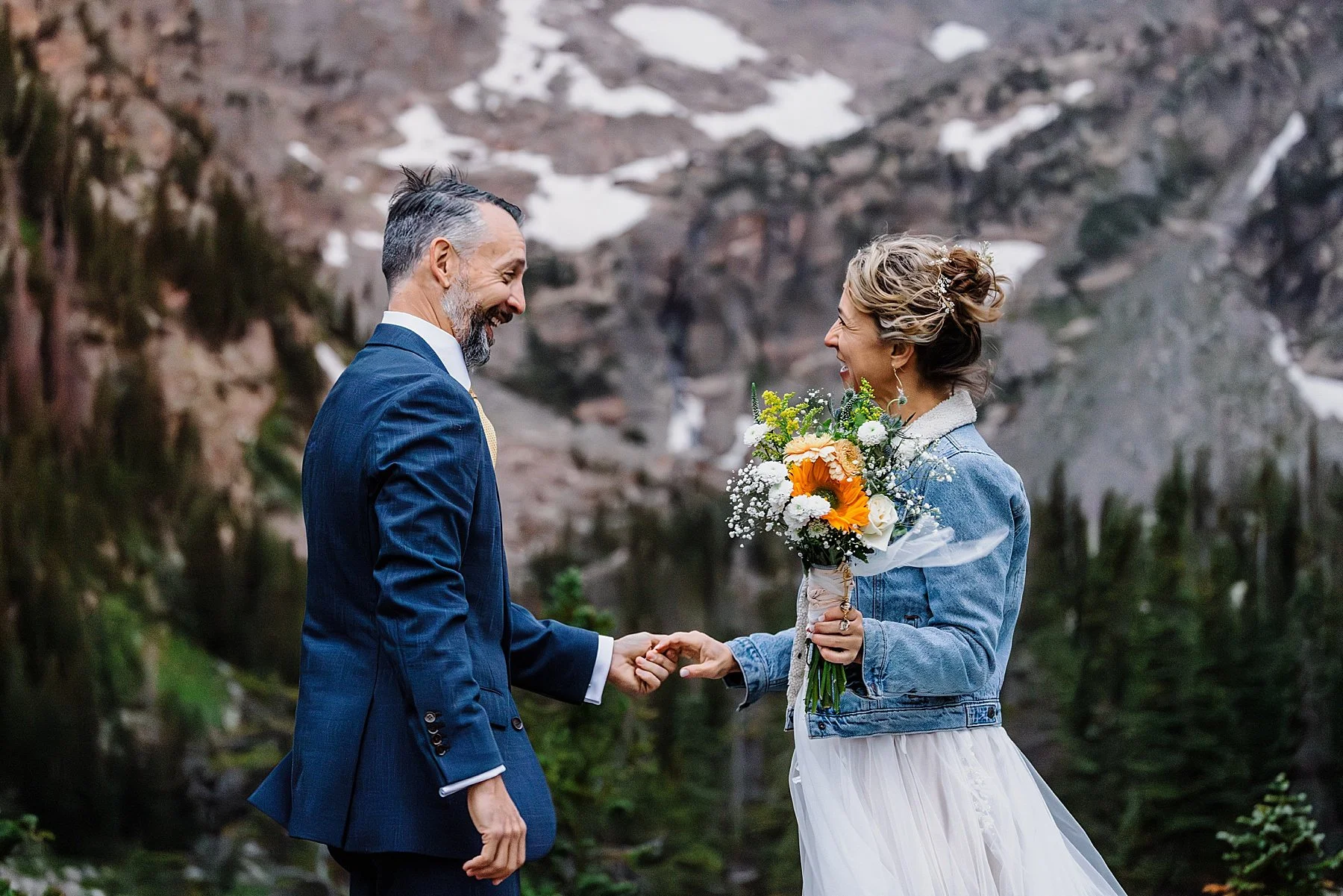 Sunrise-to-sunset-elopement-in-rocky-mountain-national-park_0007.jpg