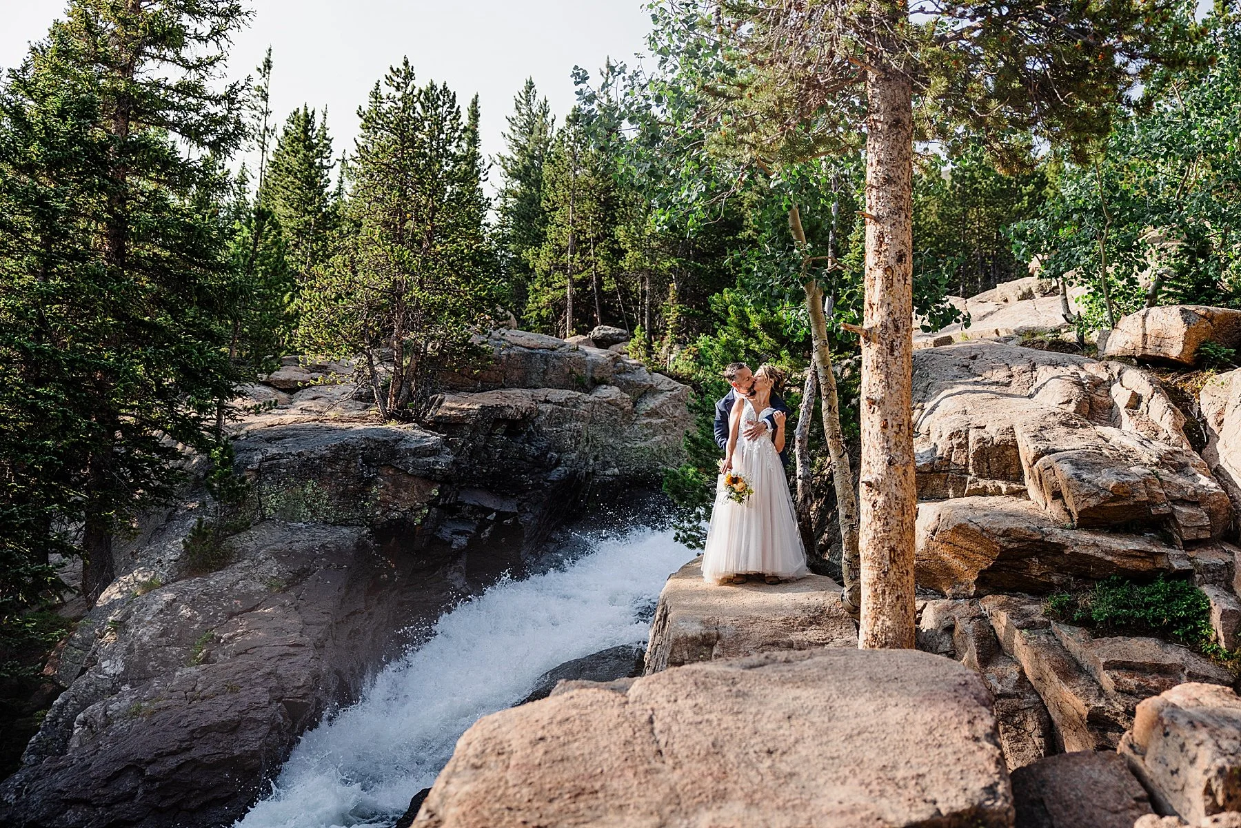 Sunrise-to-sunset-elopement-in-rocky-mountain-national-park_0049.jpg