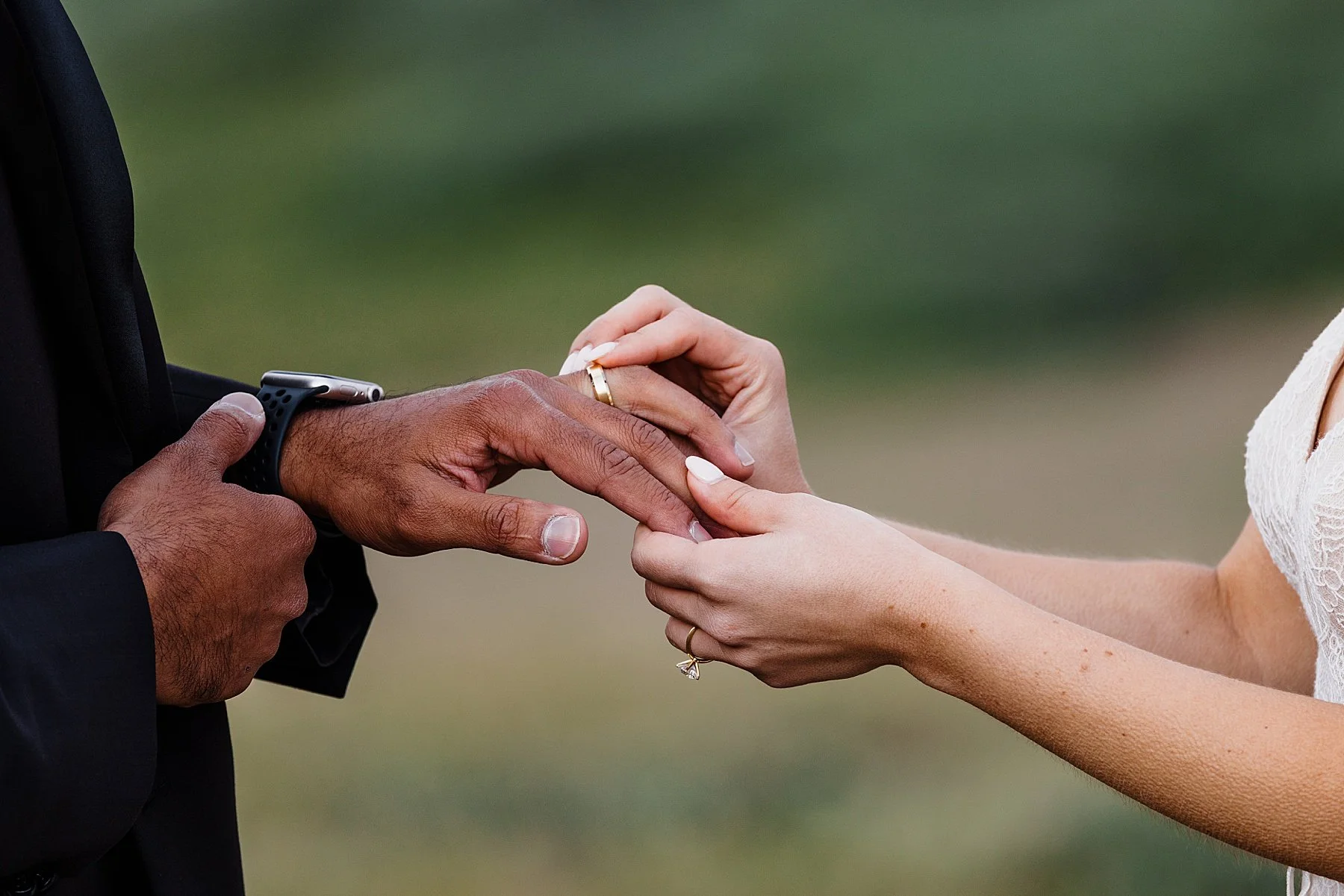 Hiking-Elopement-in-Breckenridge-Colorado_0018.jpg