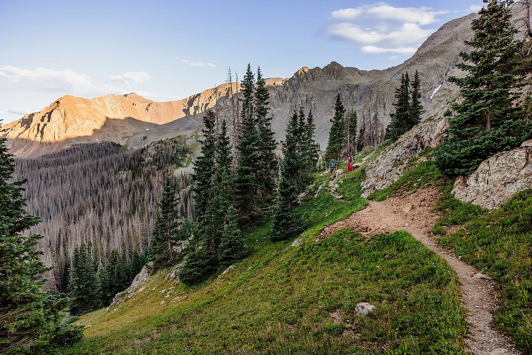 Colorado-Hiking-Engagement-Session-Photographer_0018.jpg