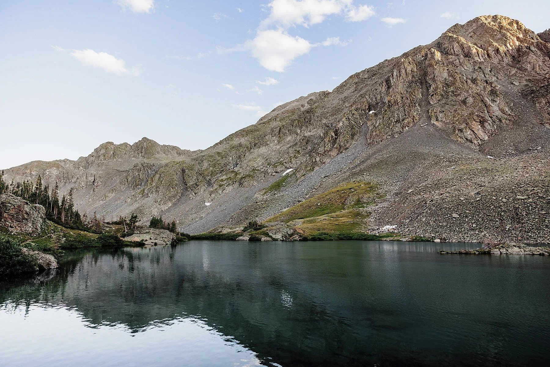 Colorado-Hiking-Engagement-Session-Photographer_0023.jpg