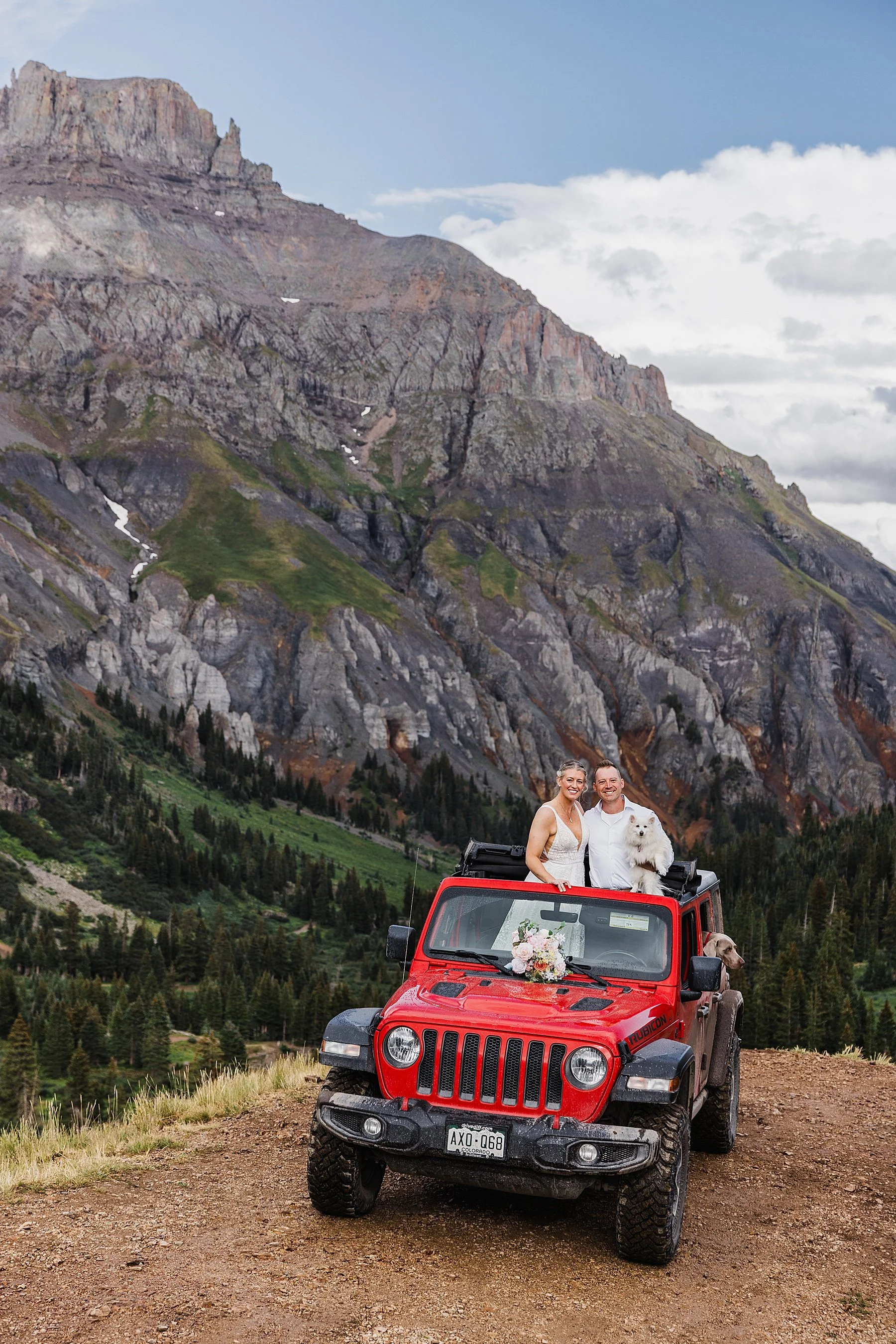 Summer-Elopement-in-Ouray-Colorado_0060.jpg