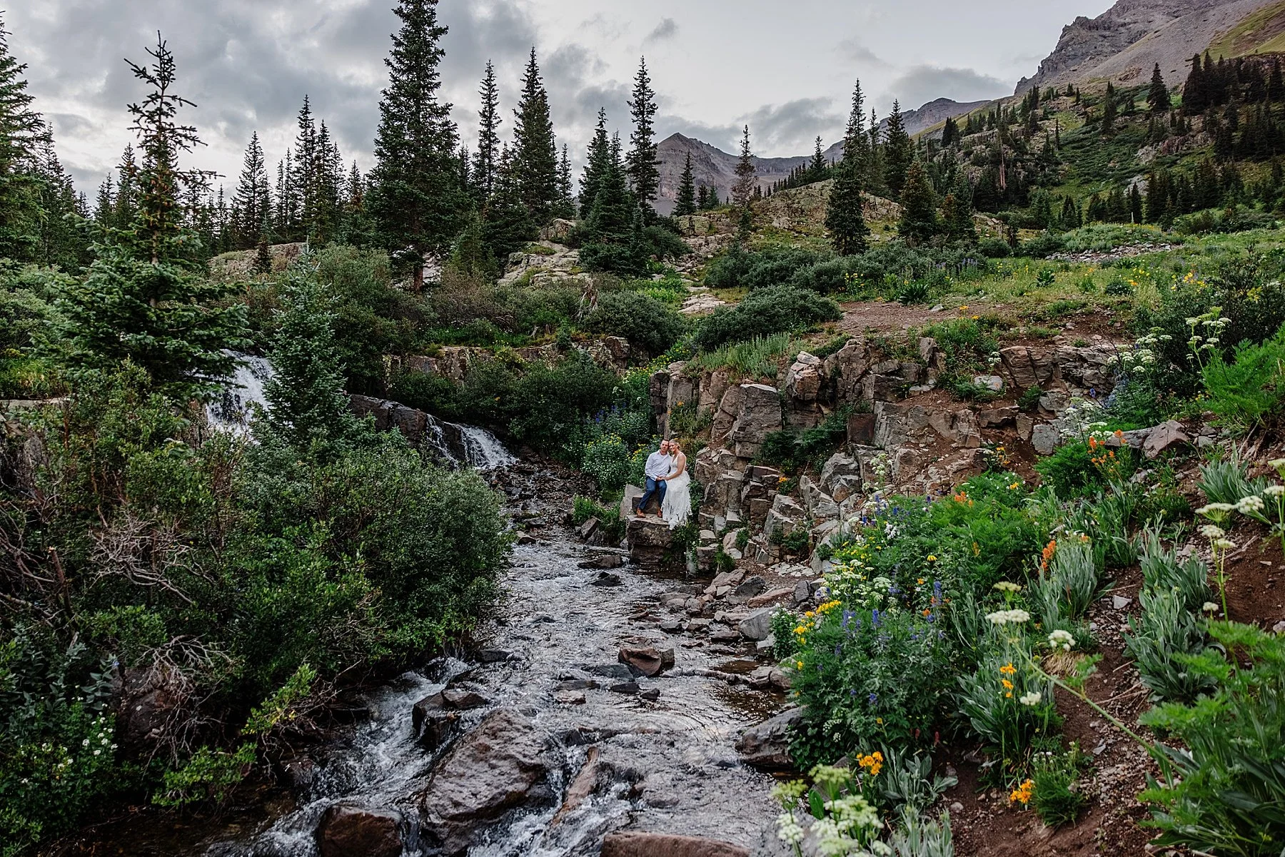 Summer-Elopement-in-Ouray-Colorado_0088.jpg