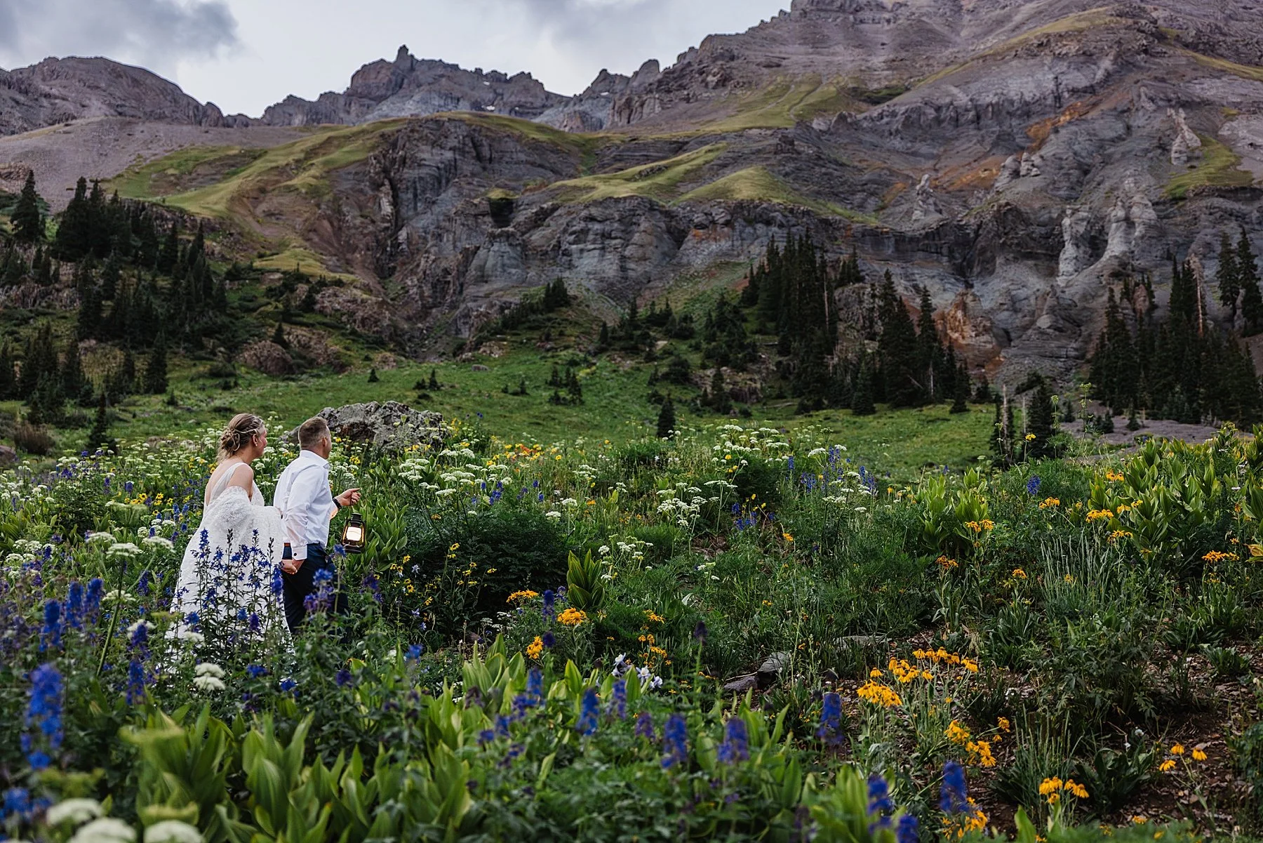 Summer-Elopement-in-Ouray-Colorado_0095.jpg