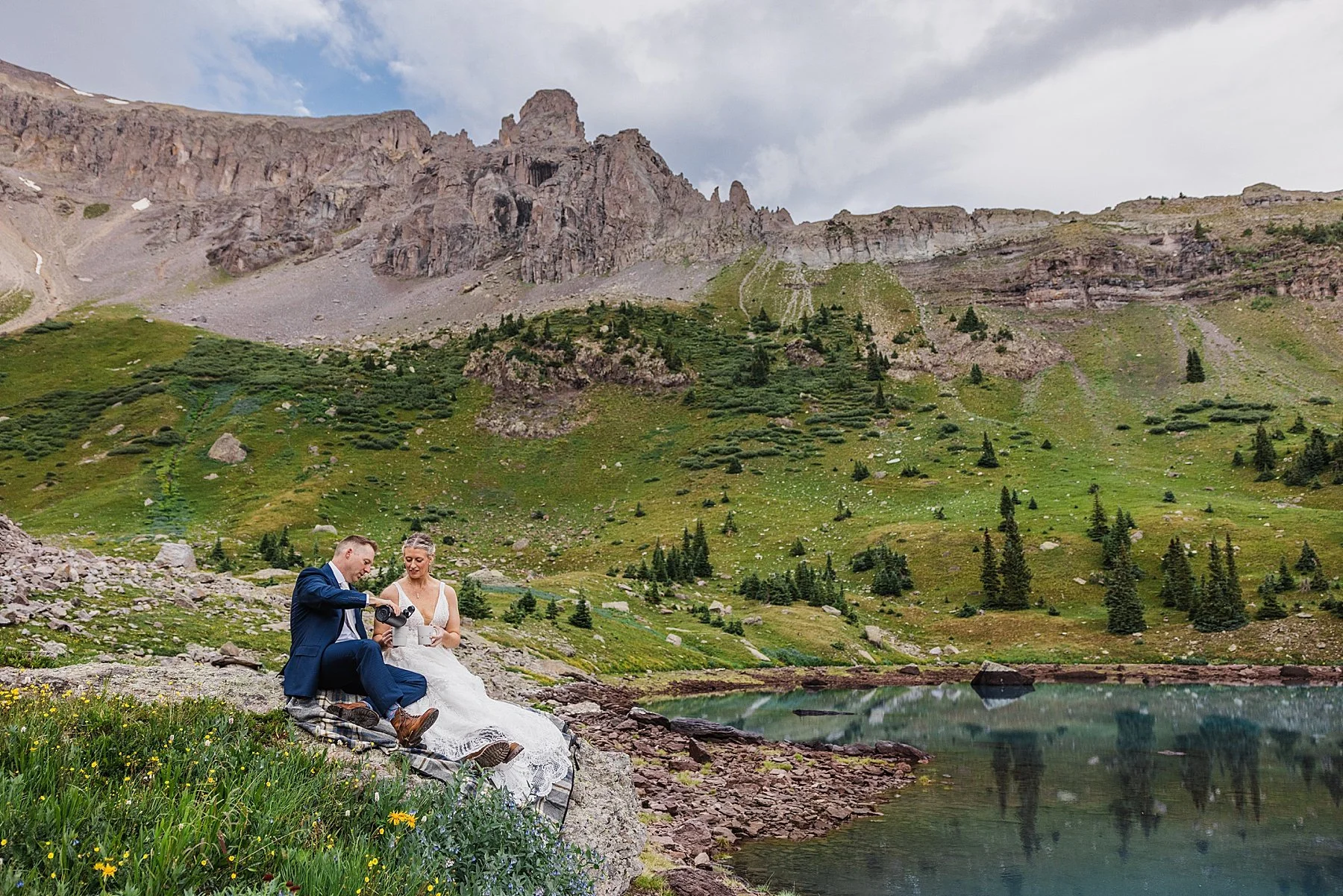 Summer-Elopement-in-Ouray-Colorado_0021.jpg