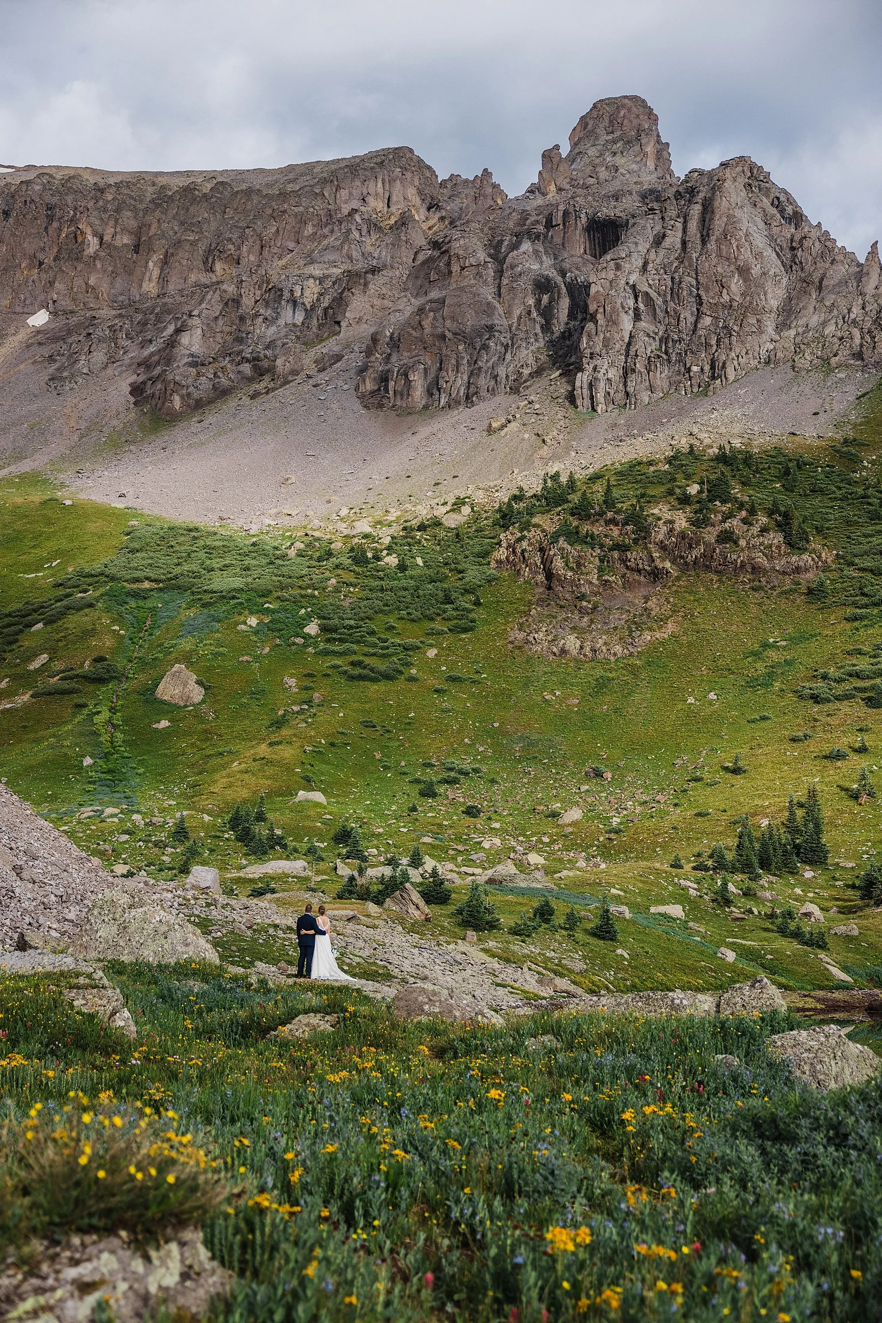 Summer-Elopement-in-Ouray-Colorado_0025.jpg