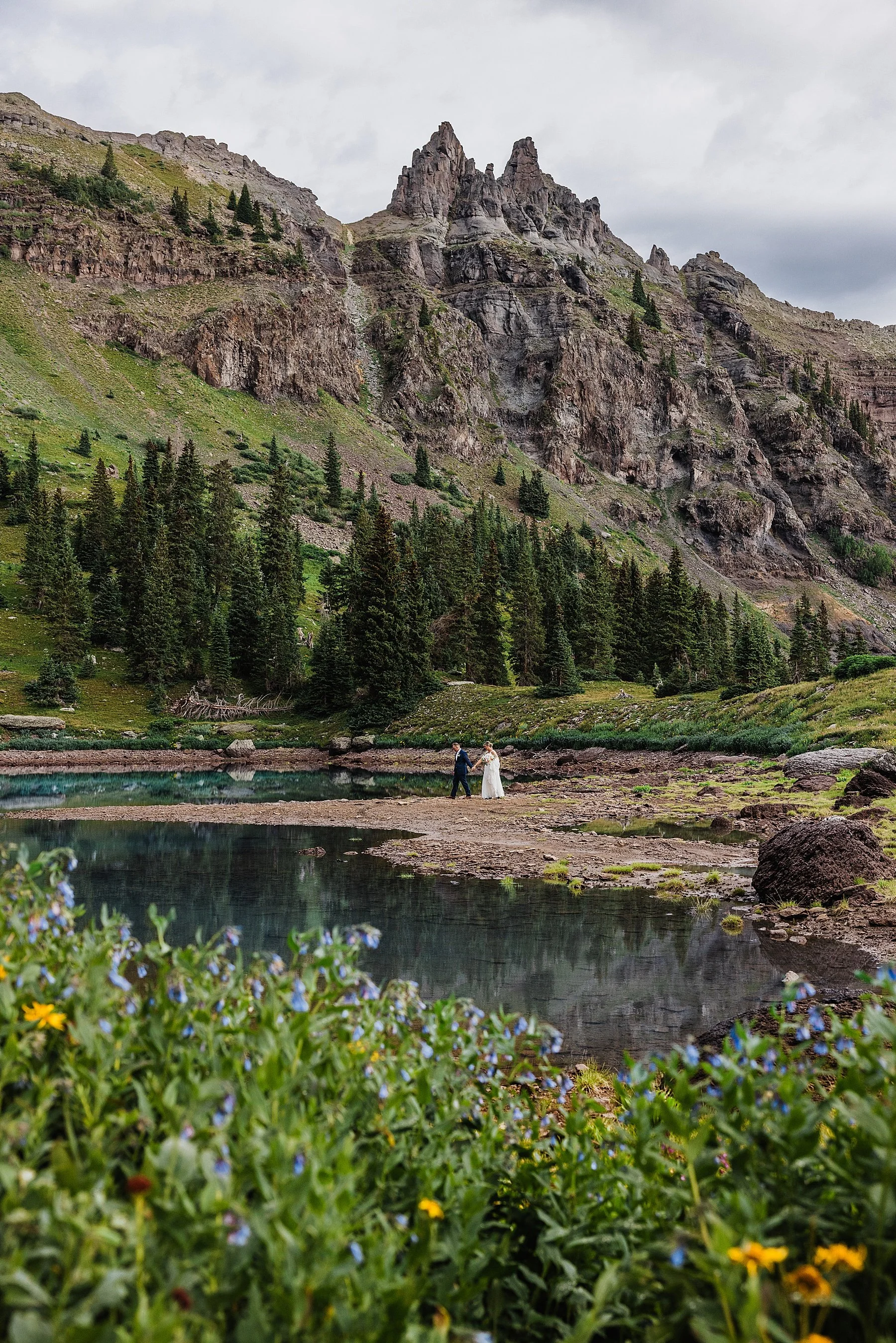 Summer-Elopement-in-Ouray-Colorado_0027.jpg
