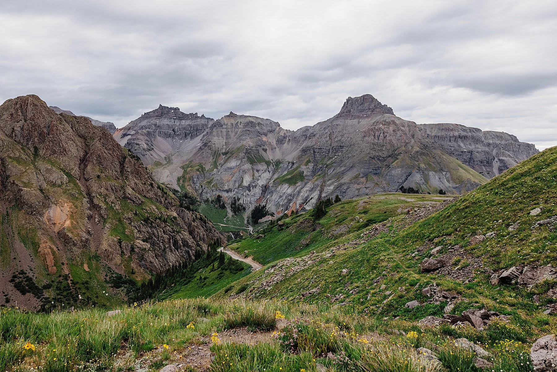 Summer-Elopement-in-Ouray-Colorado_0033.jpg