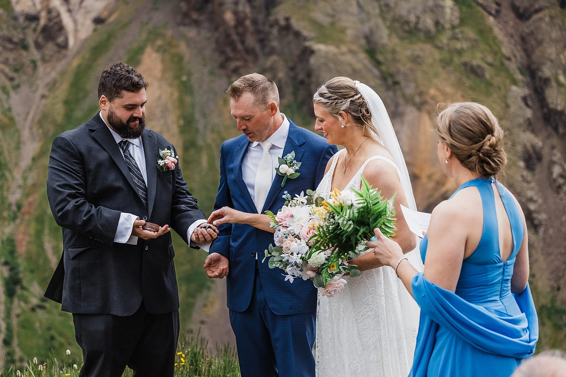Summer-Elopement-in-Ouray-Colorado_0037.jpg