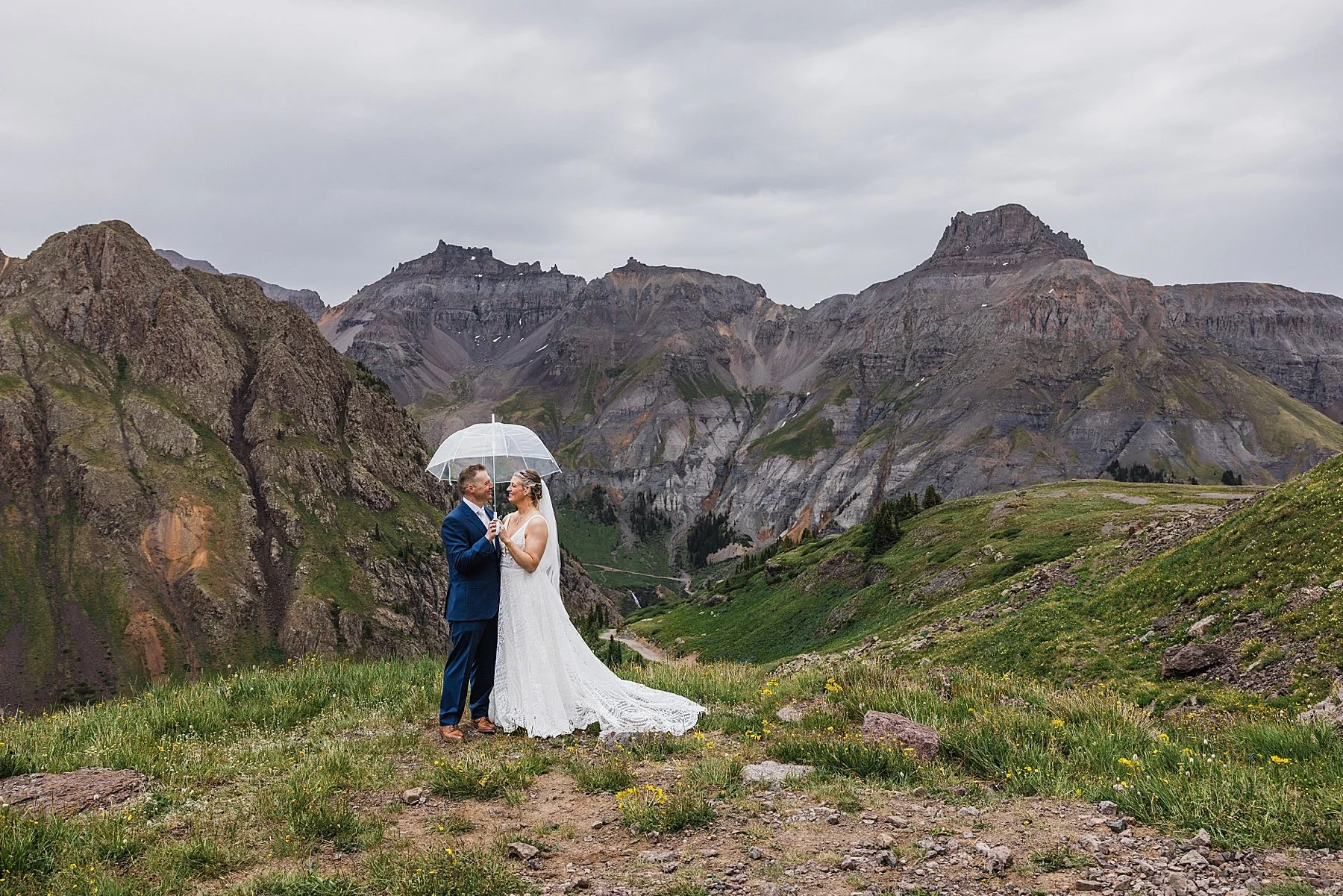 Summer-Elopement-in-Ouray-Colorado_0043.jpg