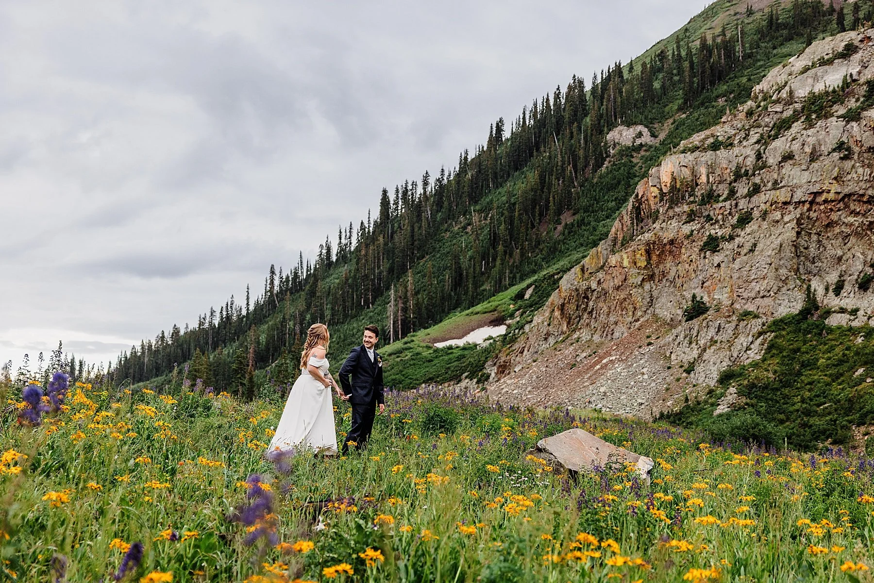 Crested-Butte-Elopement-with-Wildflowers-Colorado032.jpg
