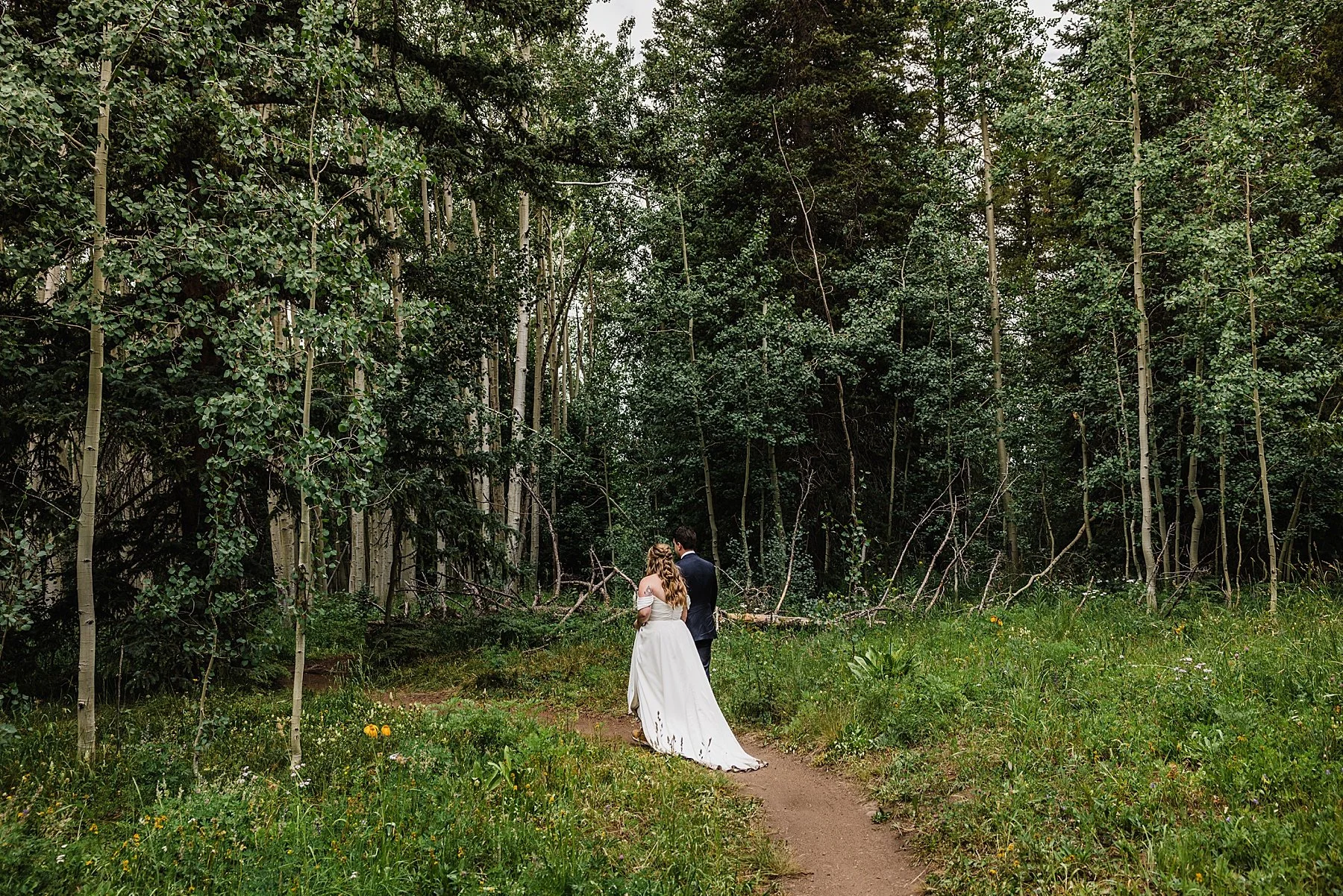 Crested-Butte-Elopement-with-Wildflowers-Colorado057.jpg