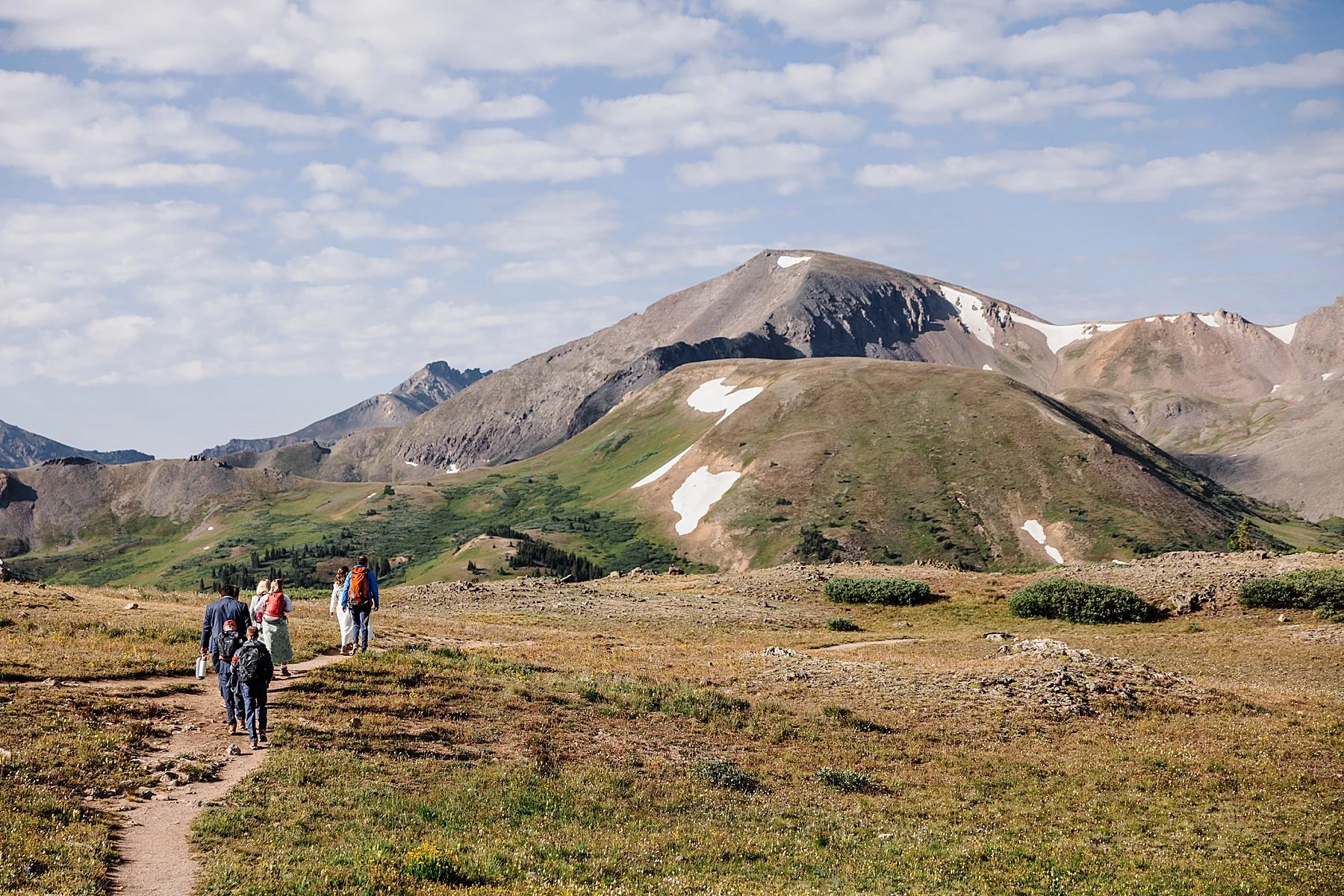 Summer-Hiking-Elopement-in-Aspen-Colorado_0016.jpg