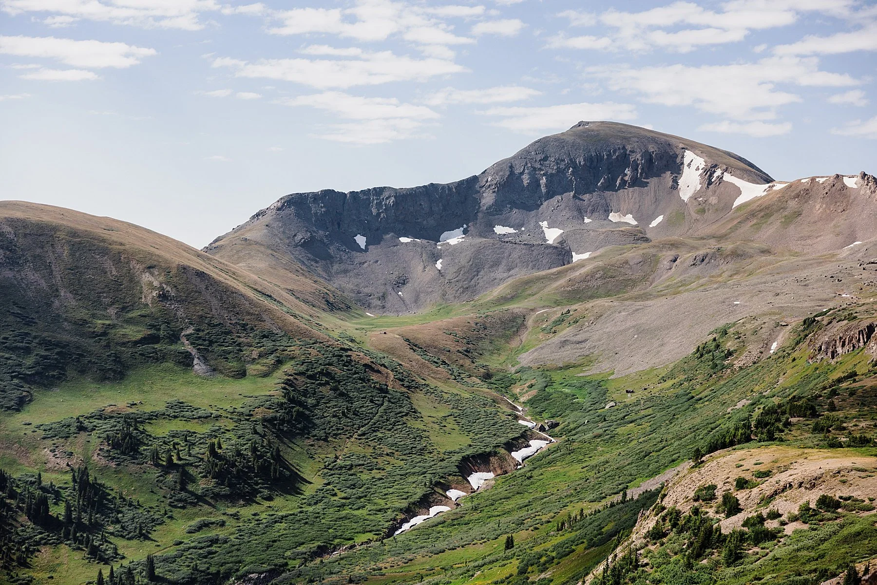Summer-Hiking-Elopement-in-Aspen-Colorado_0020.jpg