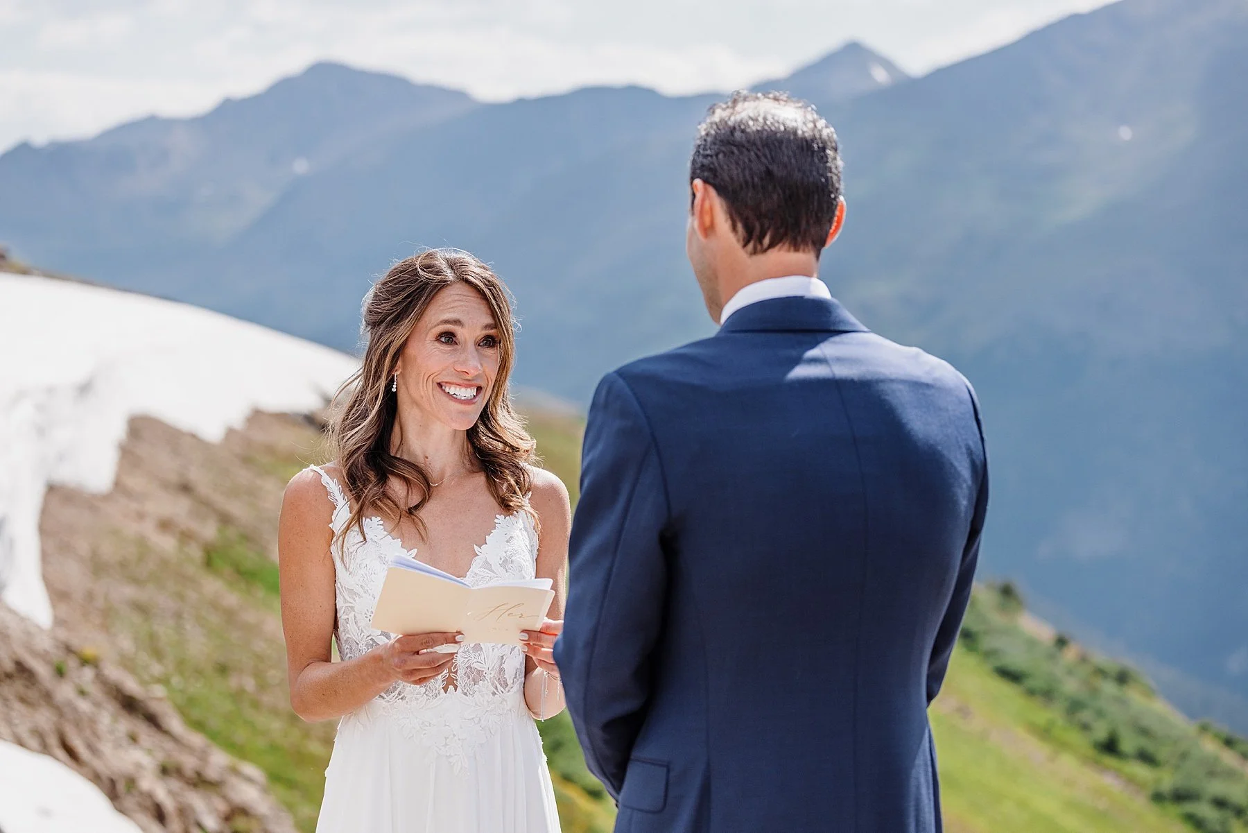 Summer-Hiking-Elopement-in-Aspen-Colorado_0029.jpg
