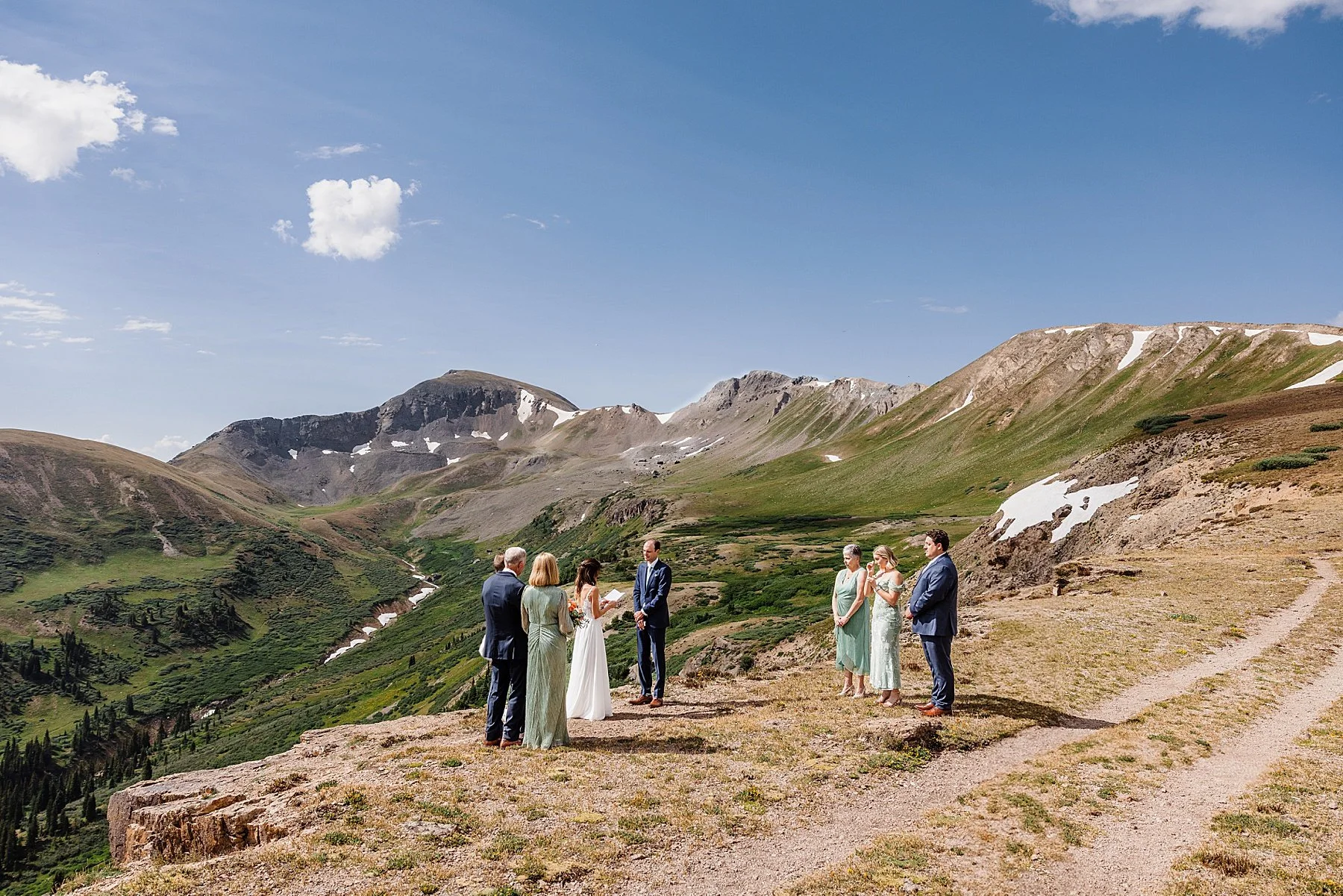 Summer-Hiking-Elopement-in-Aspen-Colorado_0031.jpg