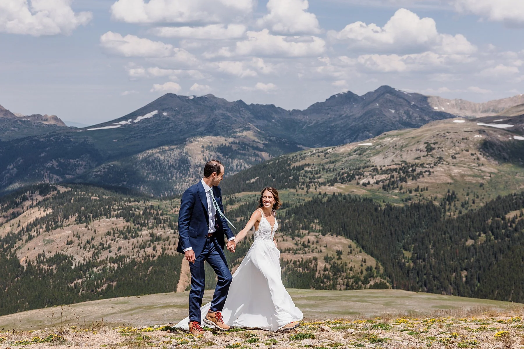 Summer-Hiking-Elopement-in-Aspen-Colorado_0047.jpg