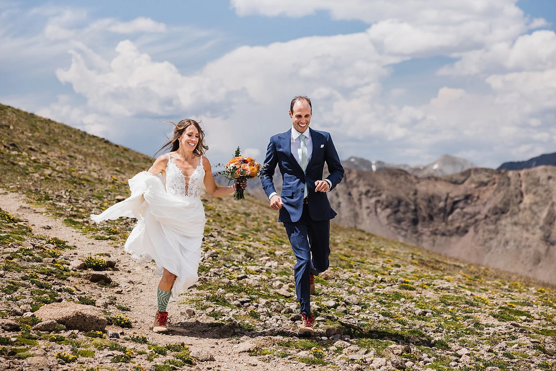 Summer-Hiking-Elopement-in-Aspen-Colorado_0048.jpg