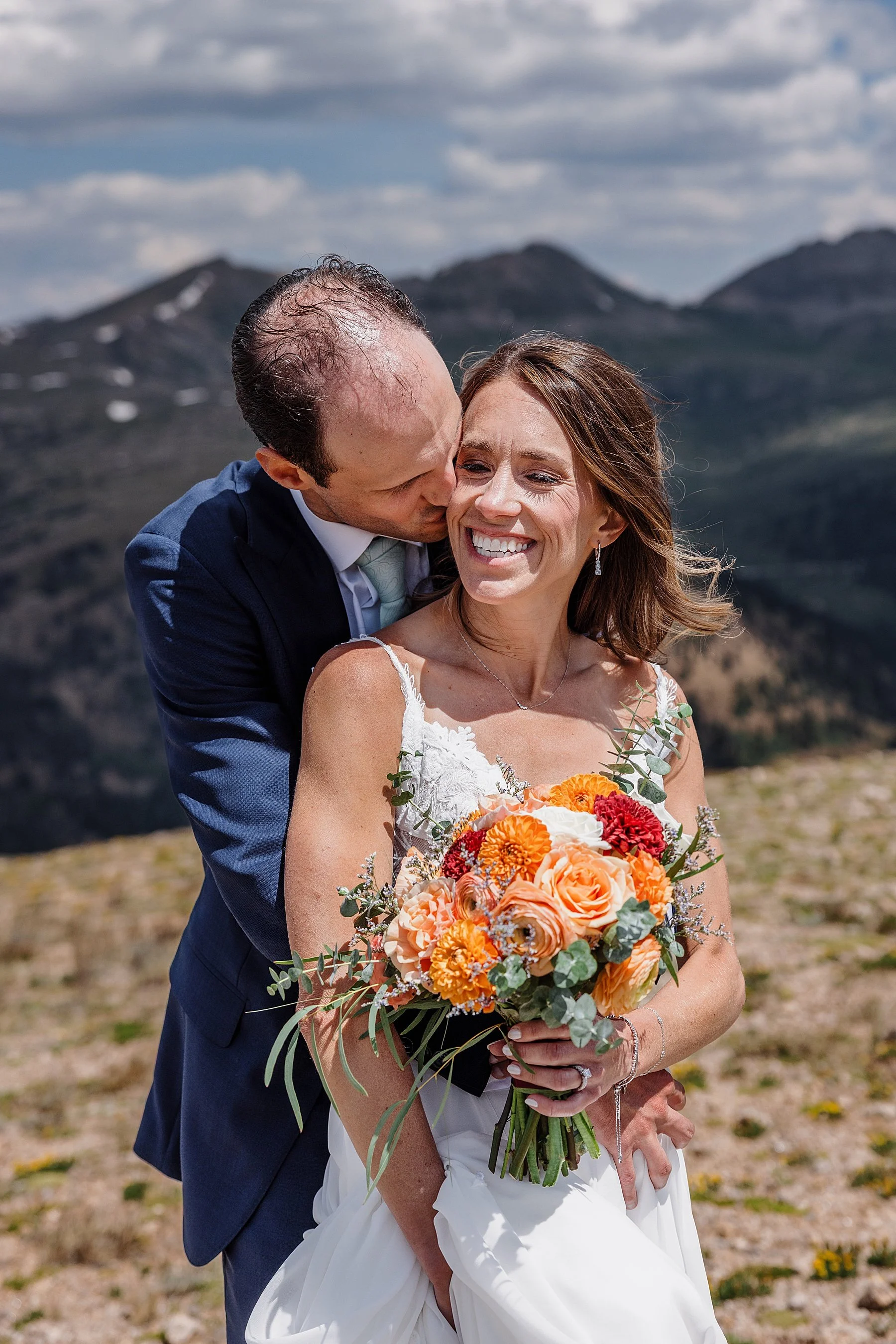 Summer-Hiking-Elopement-in-Aspen-Colorado_0049.jpg