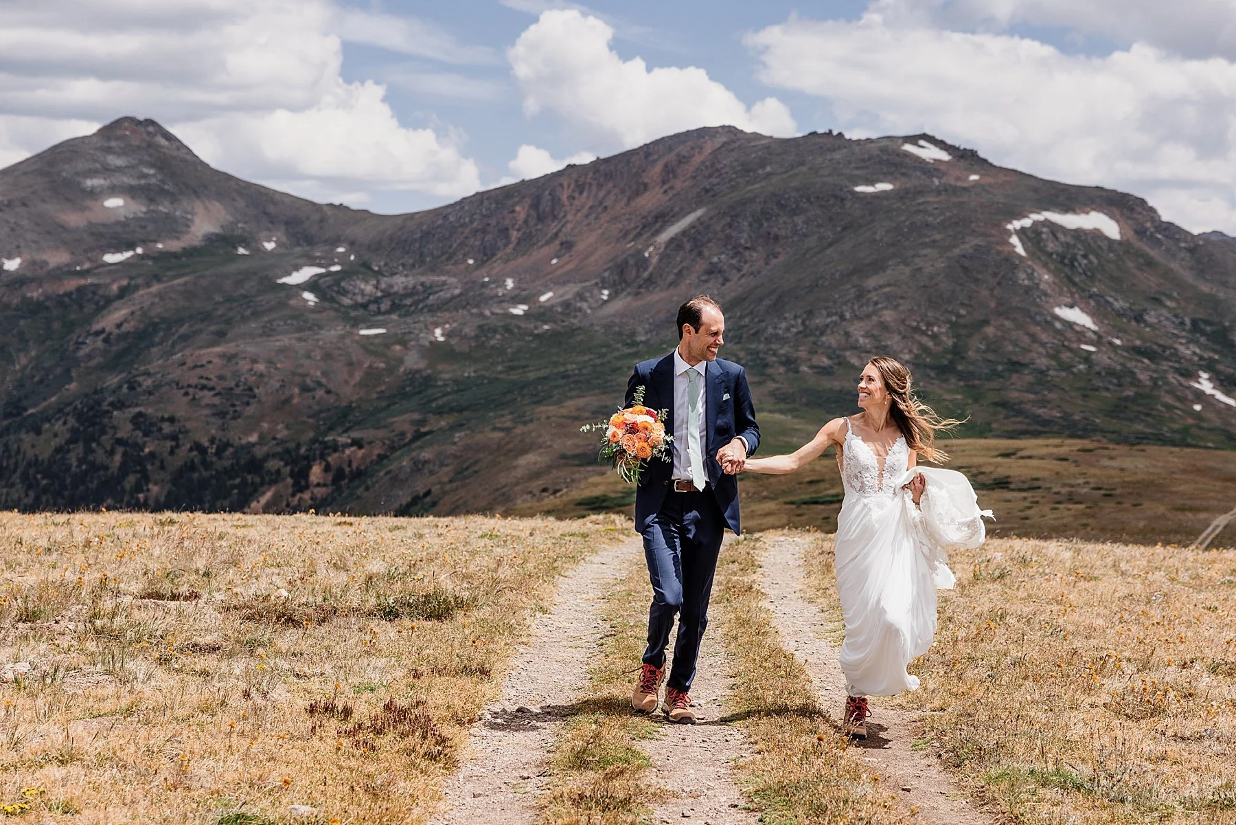 Summer-Hiking-Elopement-in-Aspen-Colorado_0052.jpg