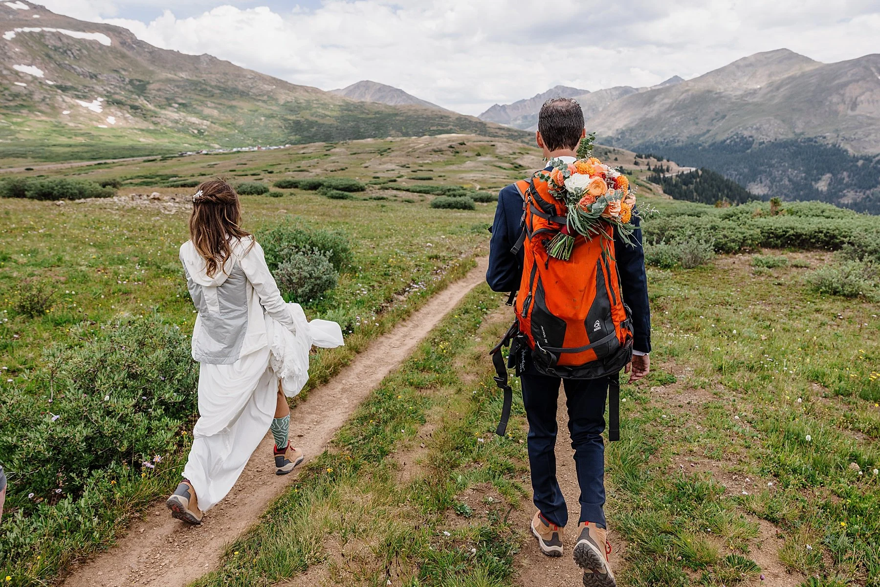 Summer-Hiking-Elopement-in-Aspen-Colorado_0060.jpg