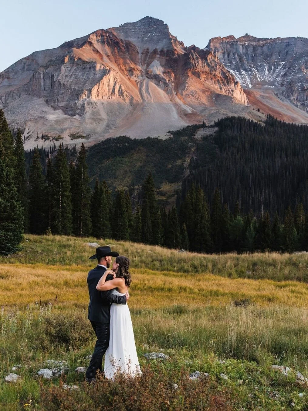 You can still have a first dance when you elope! You don&rsquo;t have to be a good dancer, we promise.

And if you want to learn to dance, you can always take dance lessons online or in-person. Can you guess which of the 4 of these 10 couples had a t