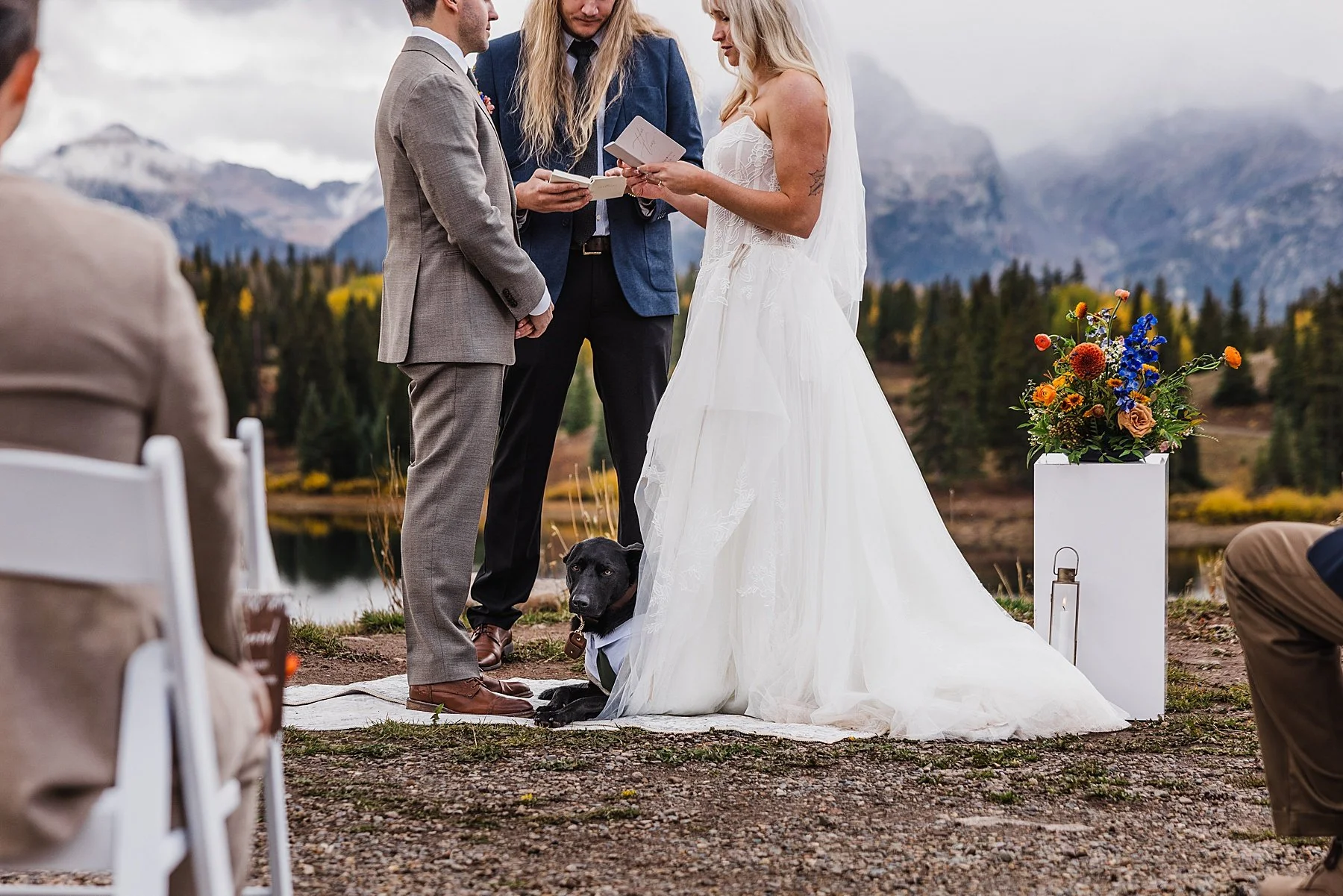 Small-Wedding-in-Ouray-Colorado-Mountains_0017.jpg