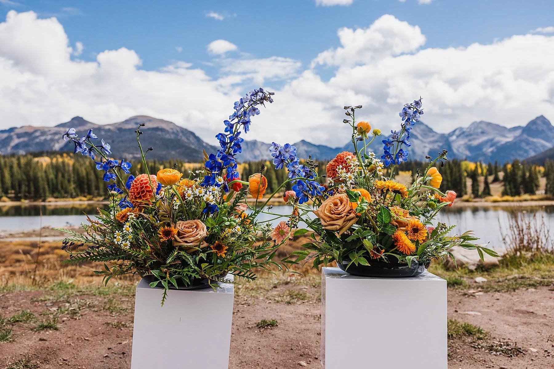 Small-Wedding-in-Ouray-Colorado-Mountains_0033.jpg