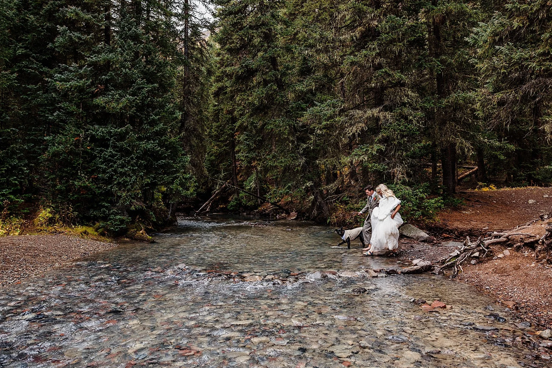 Small-Wedding-in-Ouray-Colorado-Mountains_0044.jpg