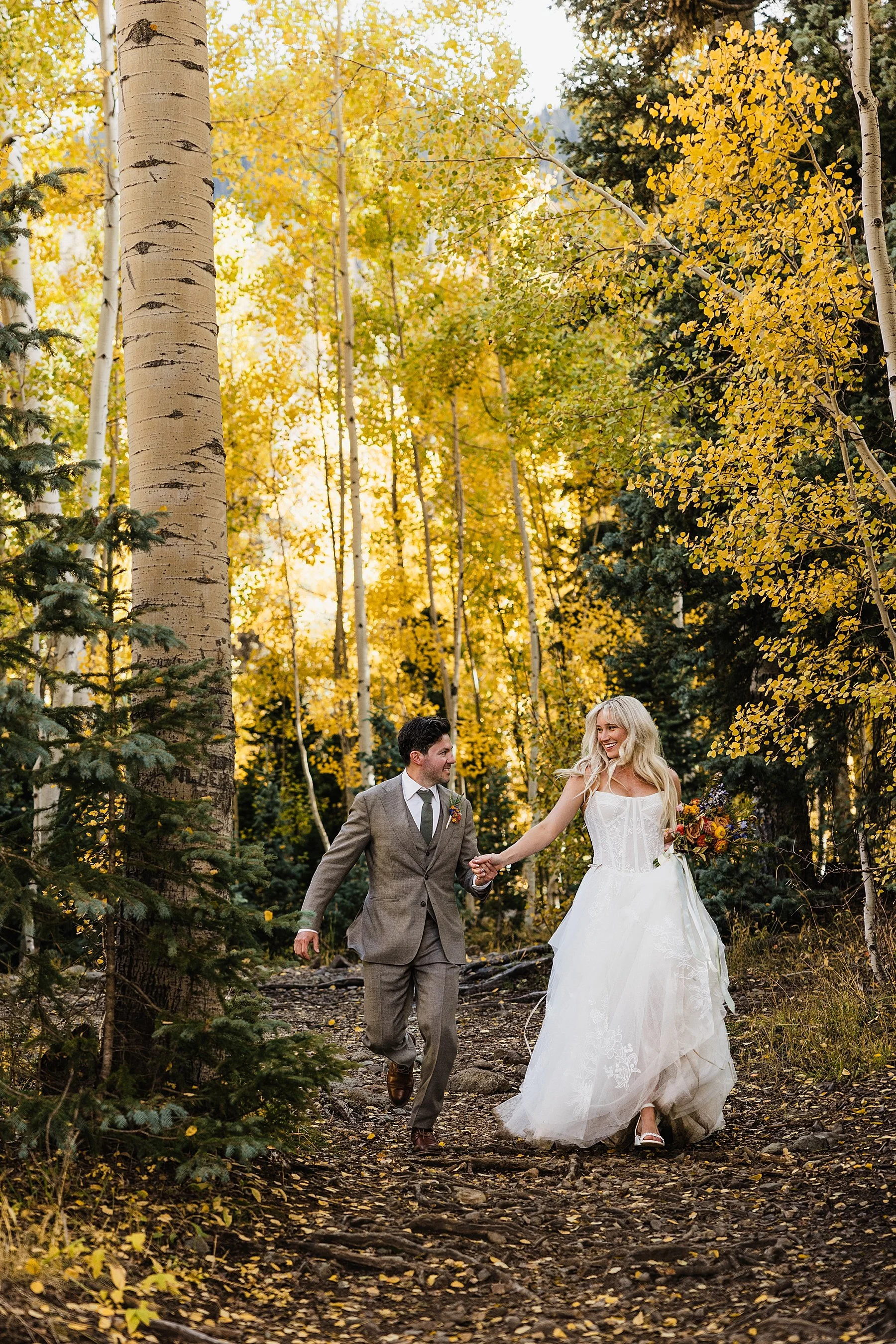 Small-Wedding-in-Ouray-Colorado-Mountains_0063.jpg