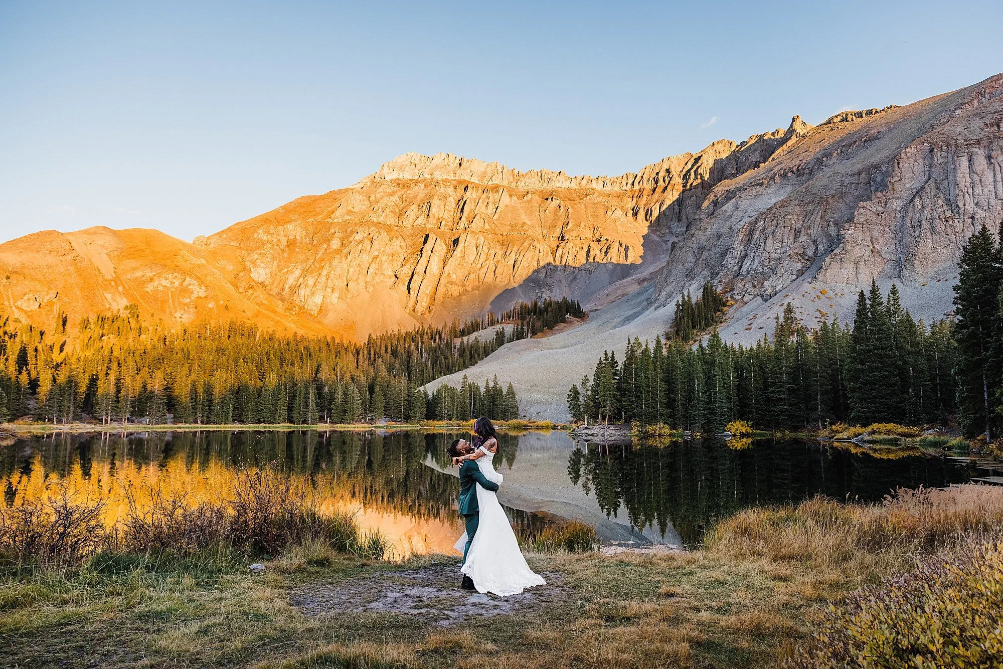 Sunset-Family-Elopement-in-Telluride-Colorado_0056.jpg