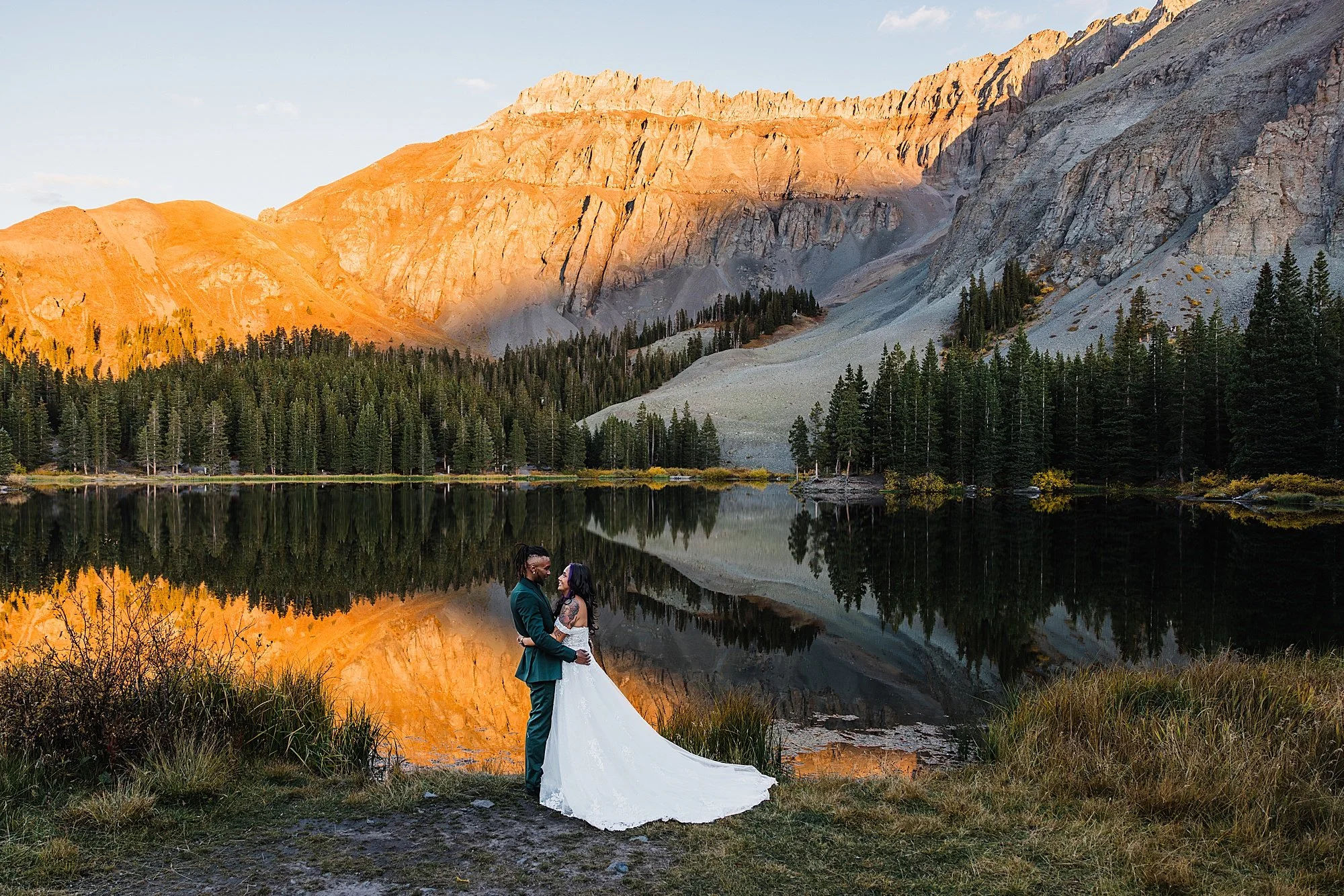 Sunset-Family-Elopement-in-Telluride-Colorado_0059.jpg