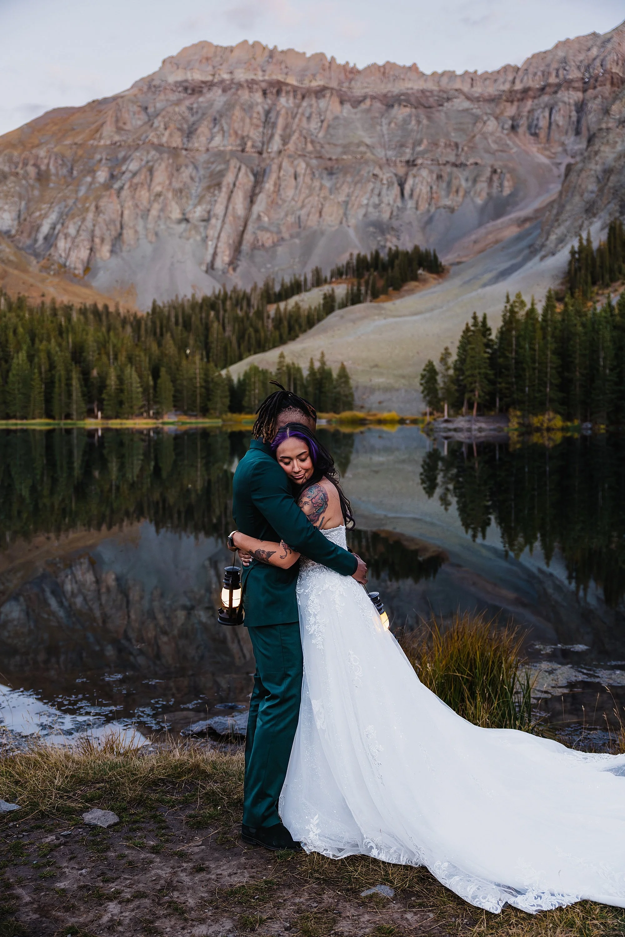 Sunset-Family-Elopement-in-Telluride-Colorado_0065.jpg