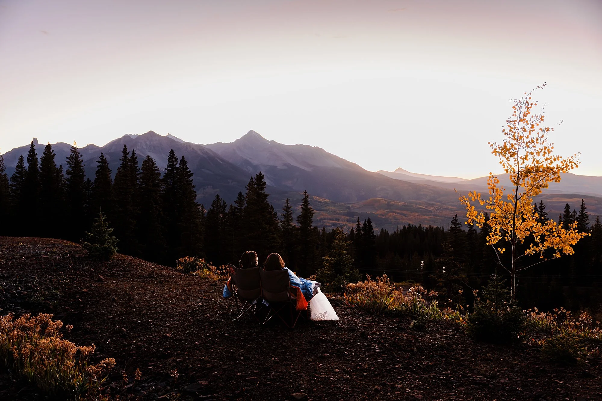 Sunset-Family-Elopement-in-Telluride-Colorado_0067.jpg