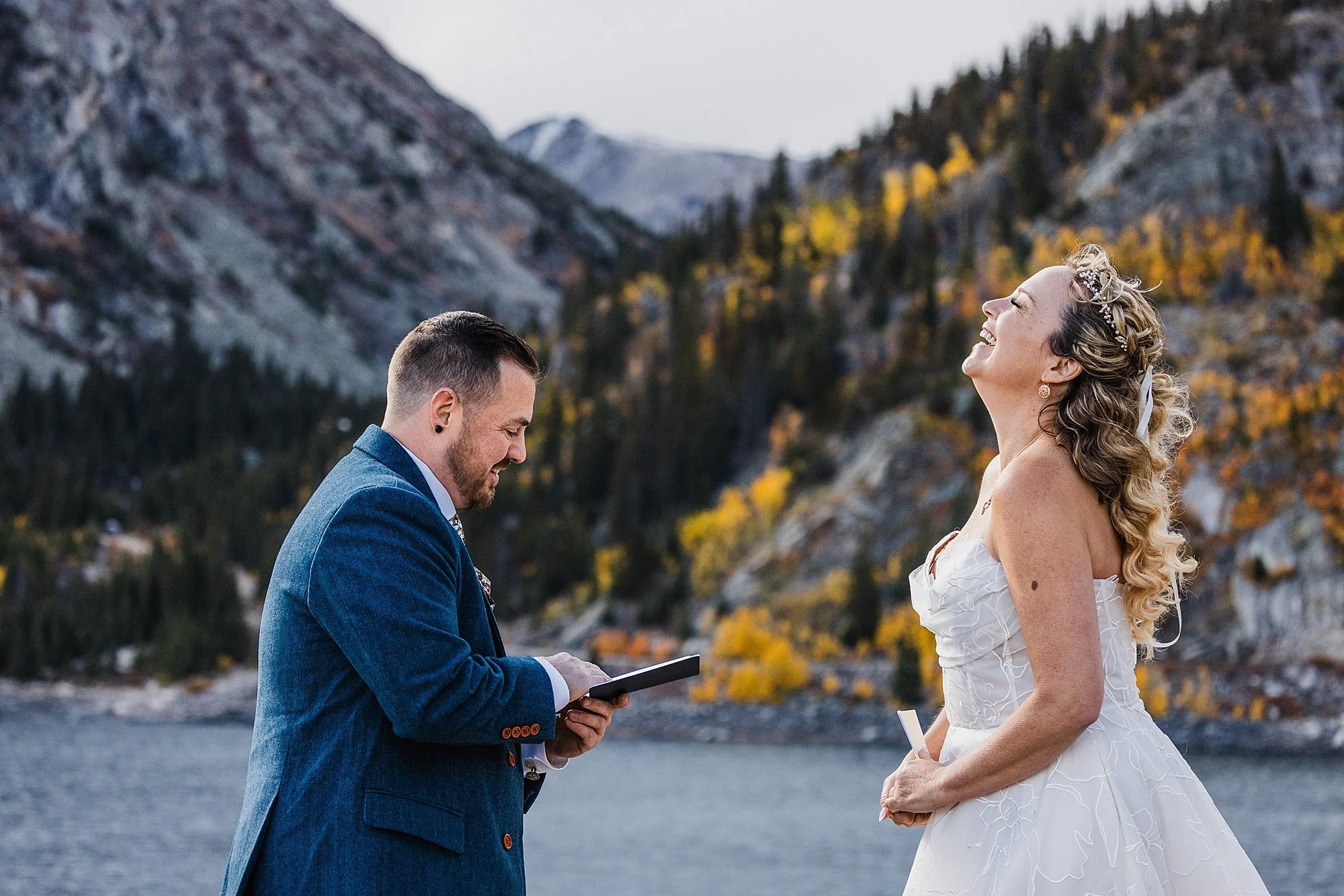 Snowy-October-Elopement-in-Breckenridge-Colorado_0016.jpg