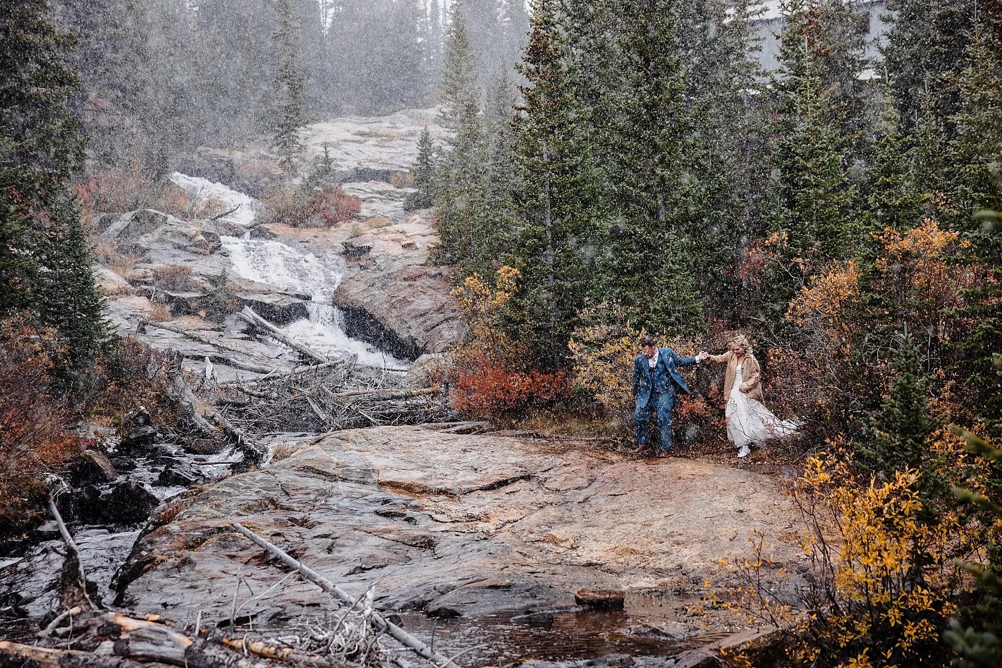 Snowy-October-Elopement-in-Breckenridge-Colorado_0035.jpg